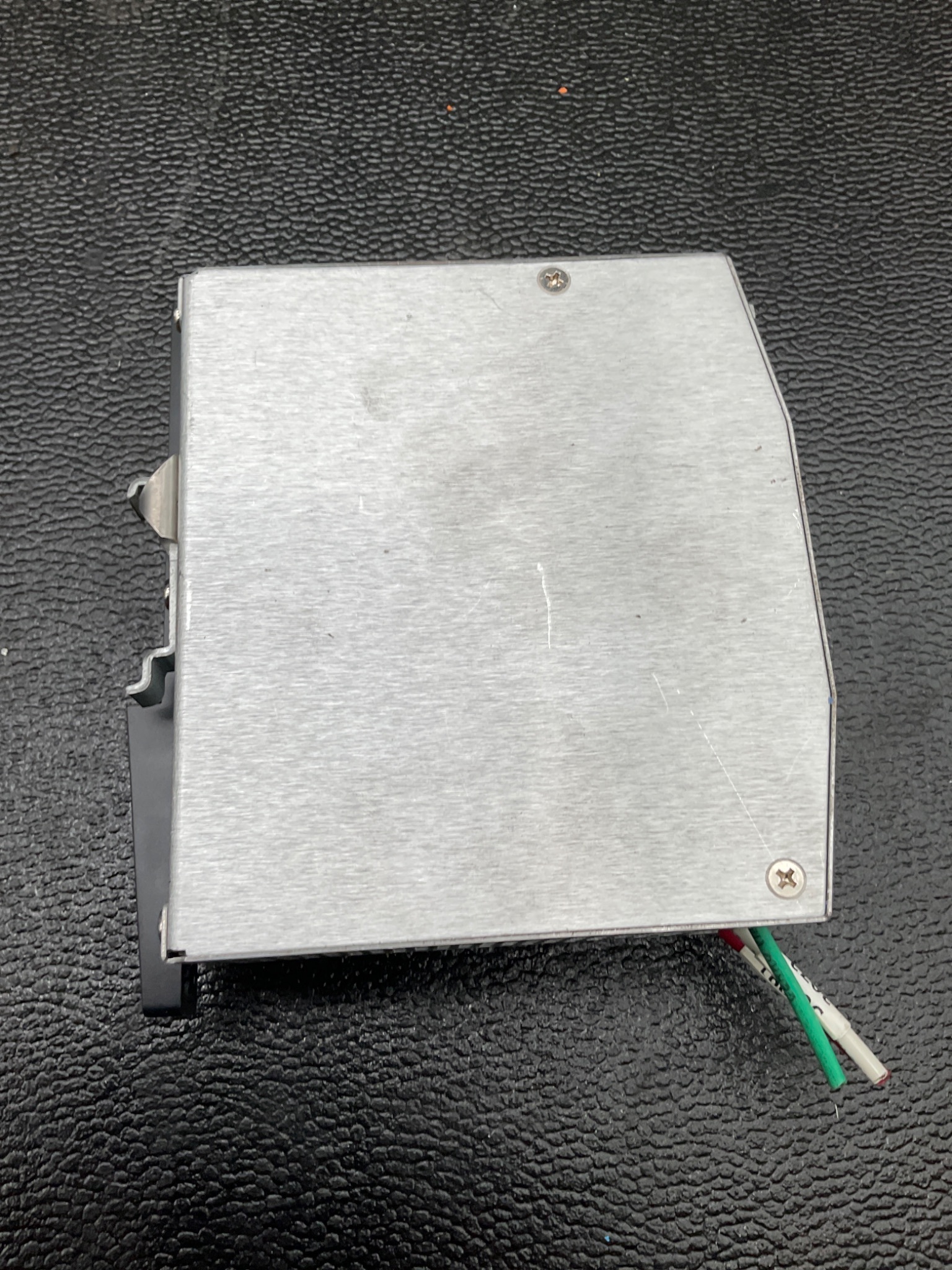 SOLA SDN 5-24-100C DIN RAIL POWER SUPPLY 24VDC 5A USED 3