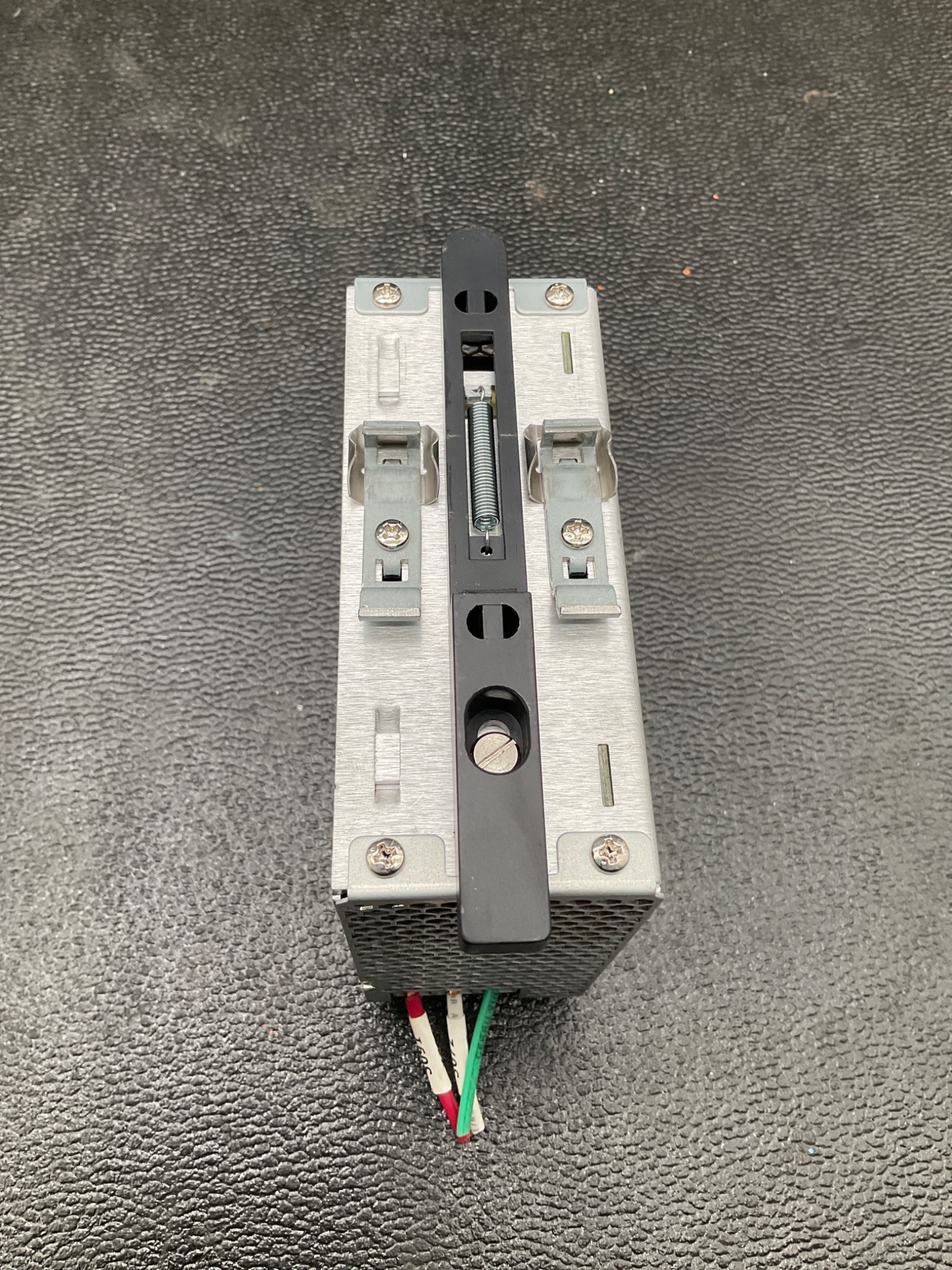 SOLA SDN 5-24-100C DIN RAIL POWER SUPPLY 24VDC 5A USED 4