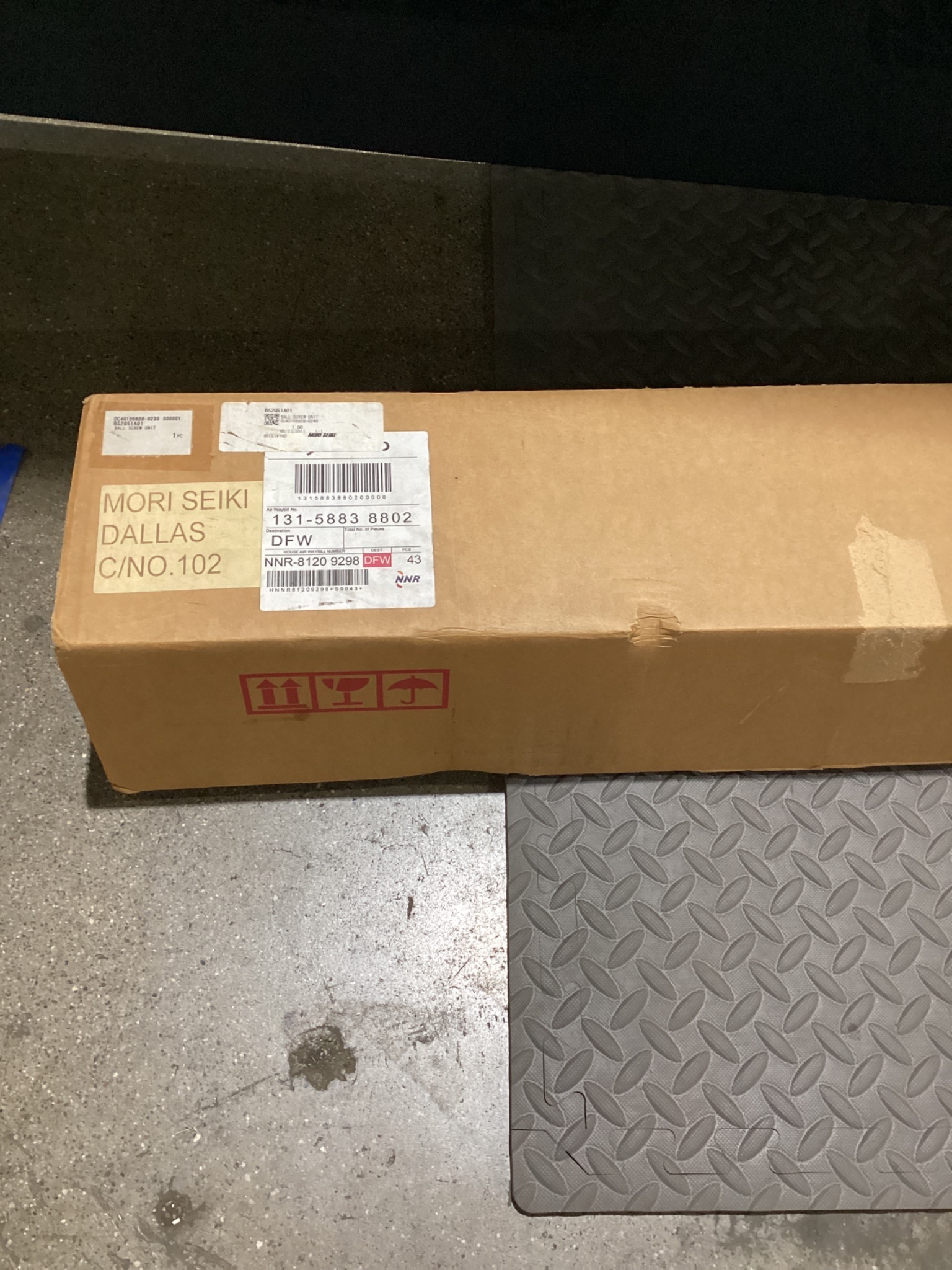 MORI SEIKI BS2051 TAILSTOCK BALL SCREW NEW 1