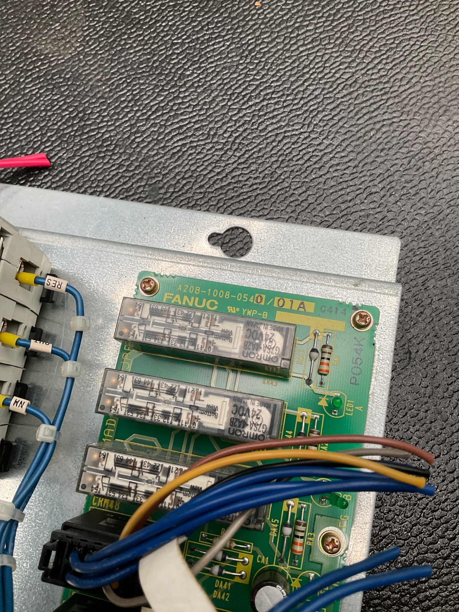 FANUC A20B-1008-0540 Safety Relay PCB R-J3iB Controller 24VDC USED 4