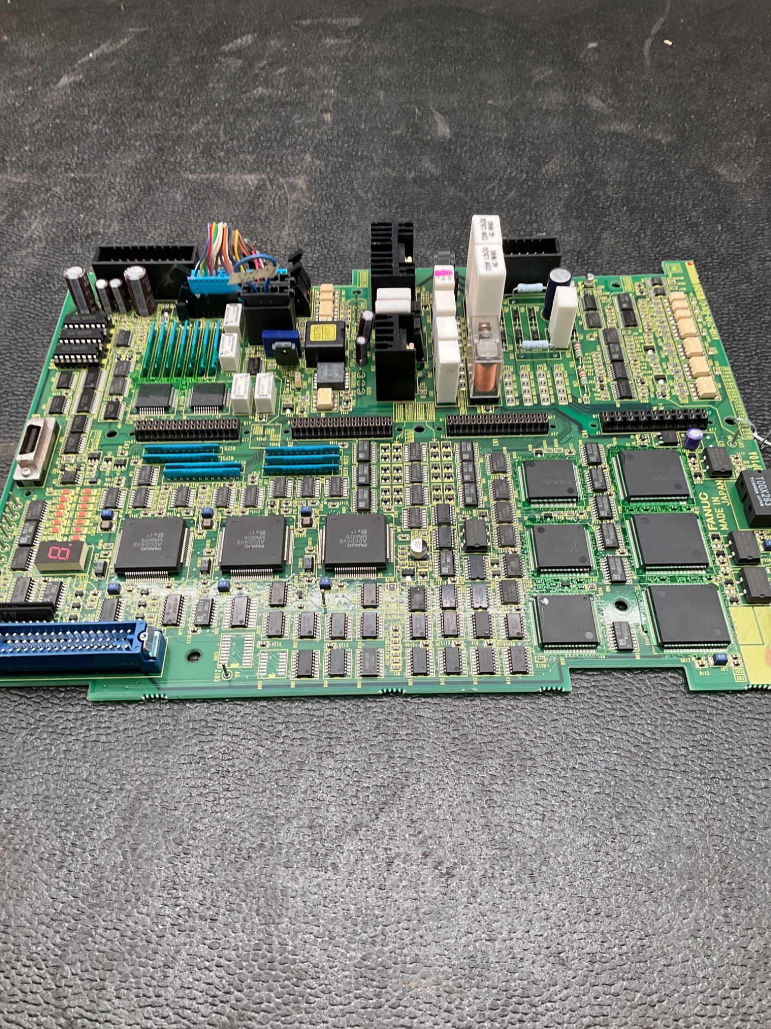 FANUC A16B-2100-0200 Servo Drive Top Board USED 3