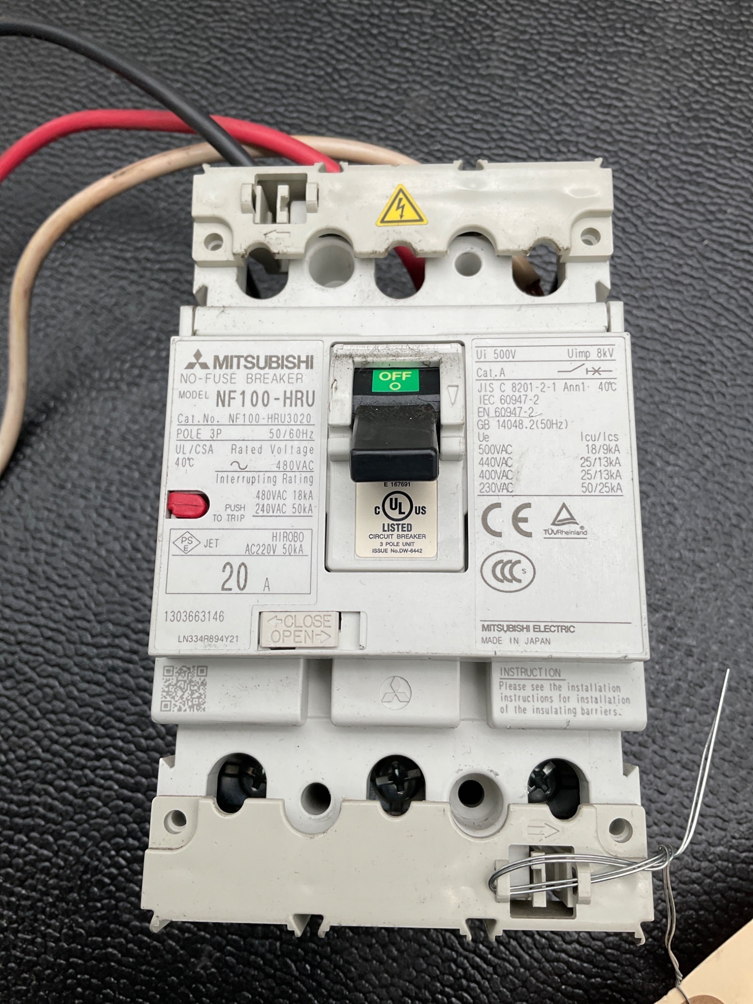 MITSUBISHI NF100-HRU Molded Case Circuit Breaker 3P 15A USED 1