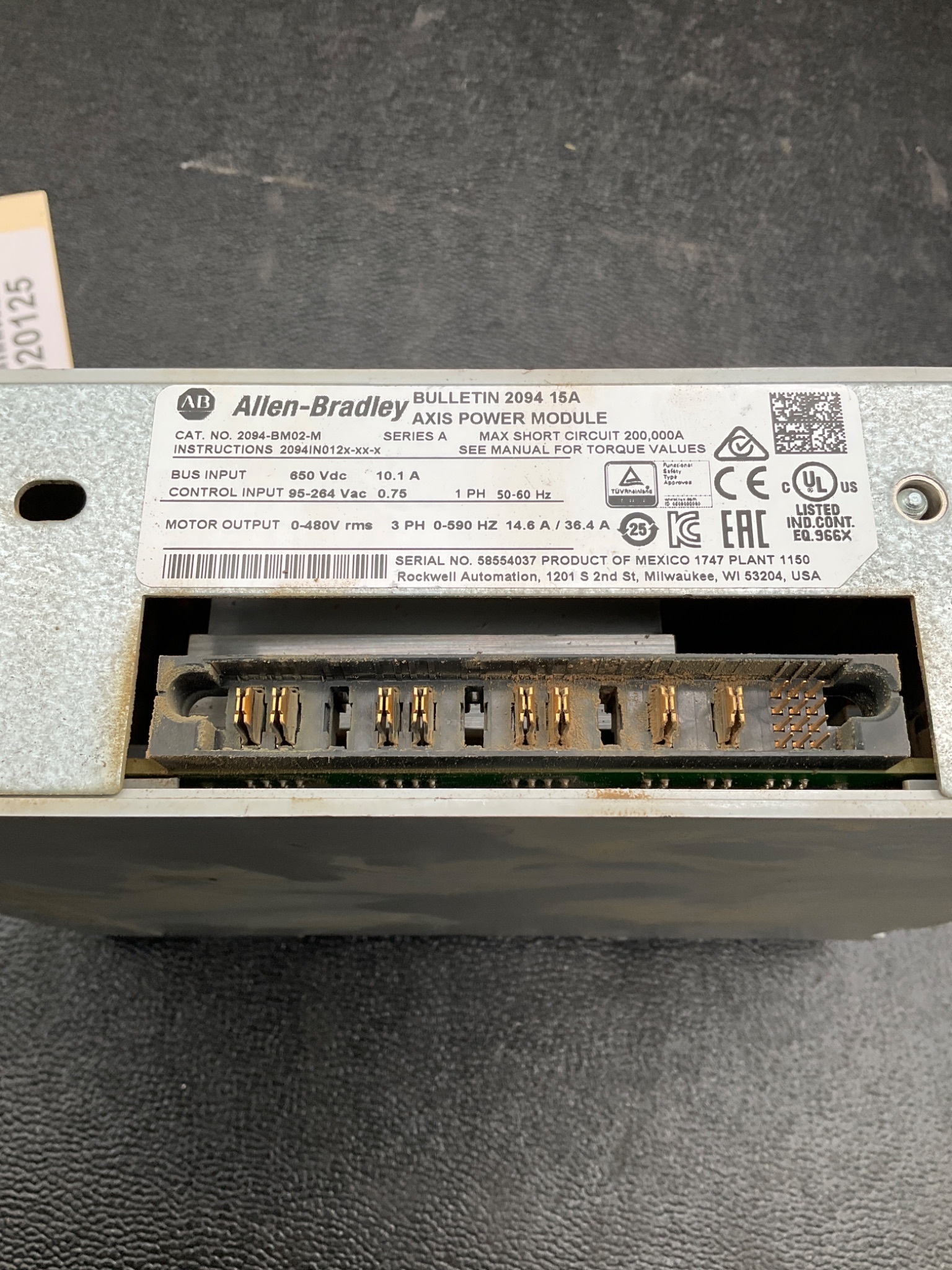 ALLEN BRADLEY 2094-BM02-M Kinetix Axis Power Module USED 4