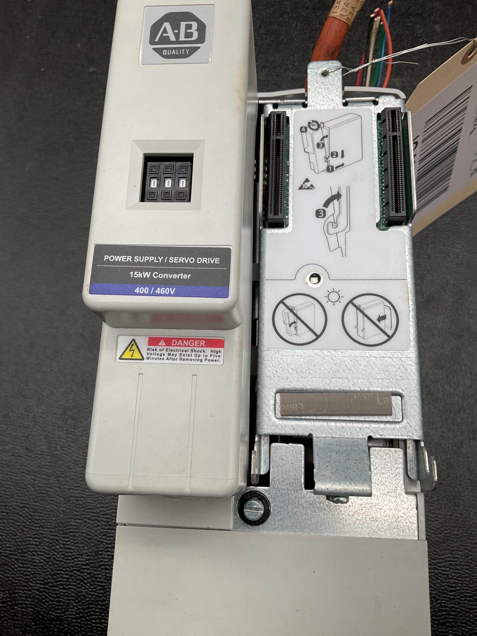 ALLEN BRADLEY 2094-BC02-M02-M Kinetix Axis Module USED 1