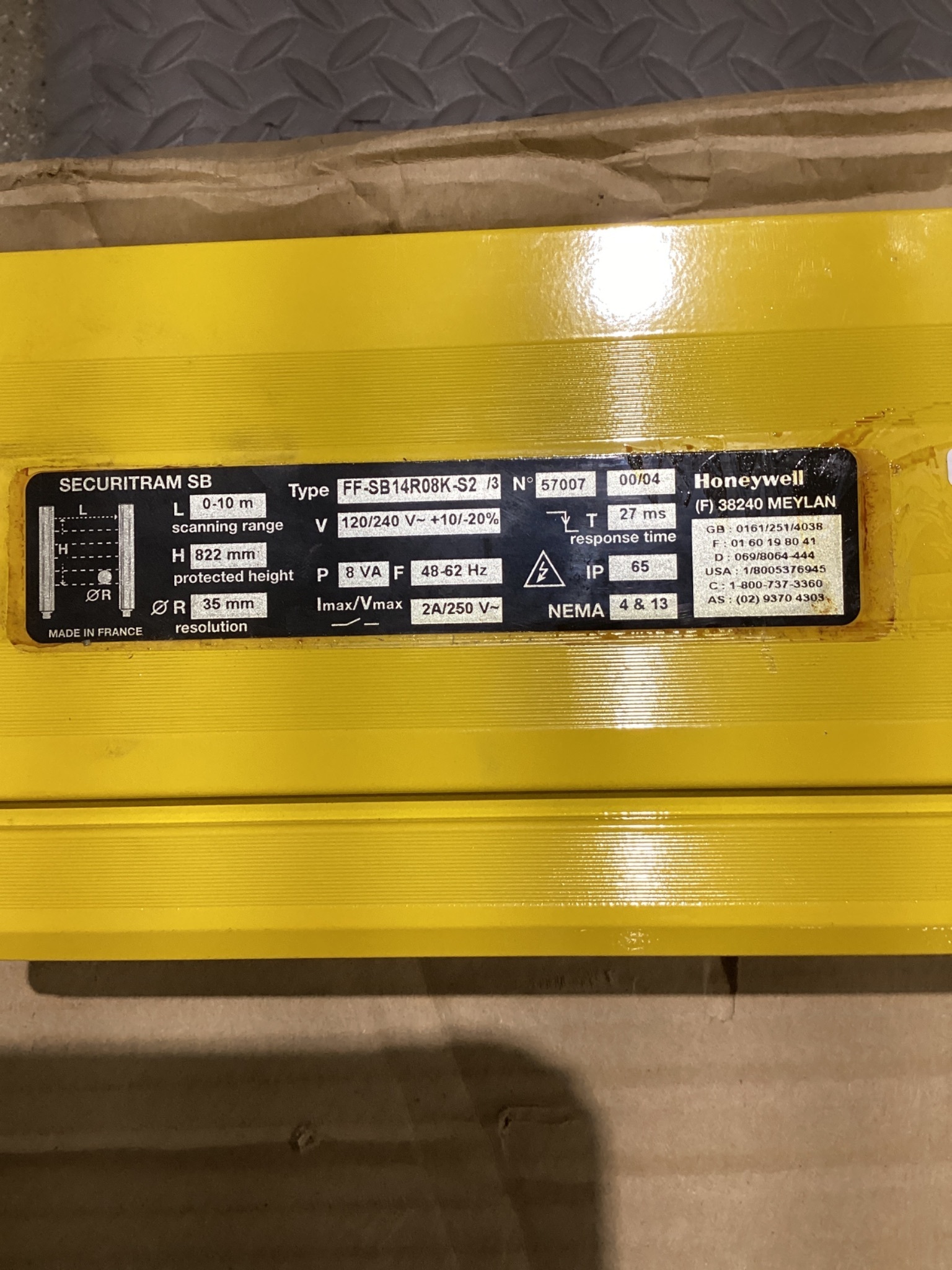 HONEYWELL FF-SB14R08-S2 + FF-SB14E08-S2 SAFETY LIGHT CURTAIN SET USED 5