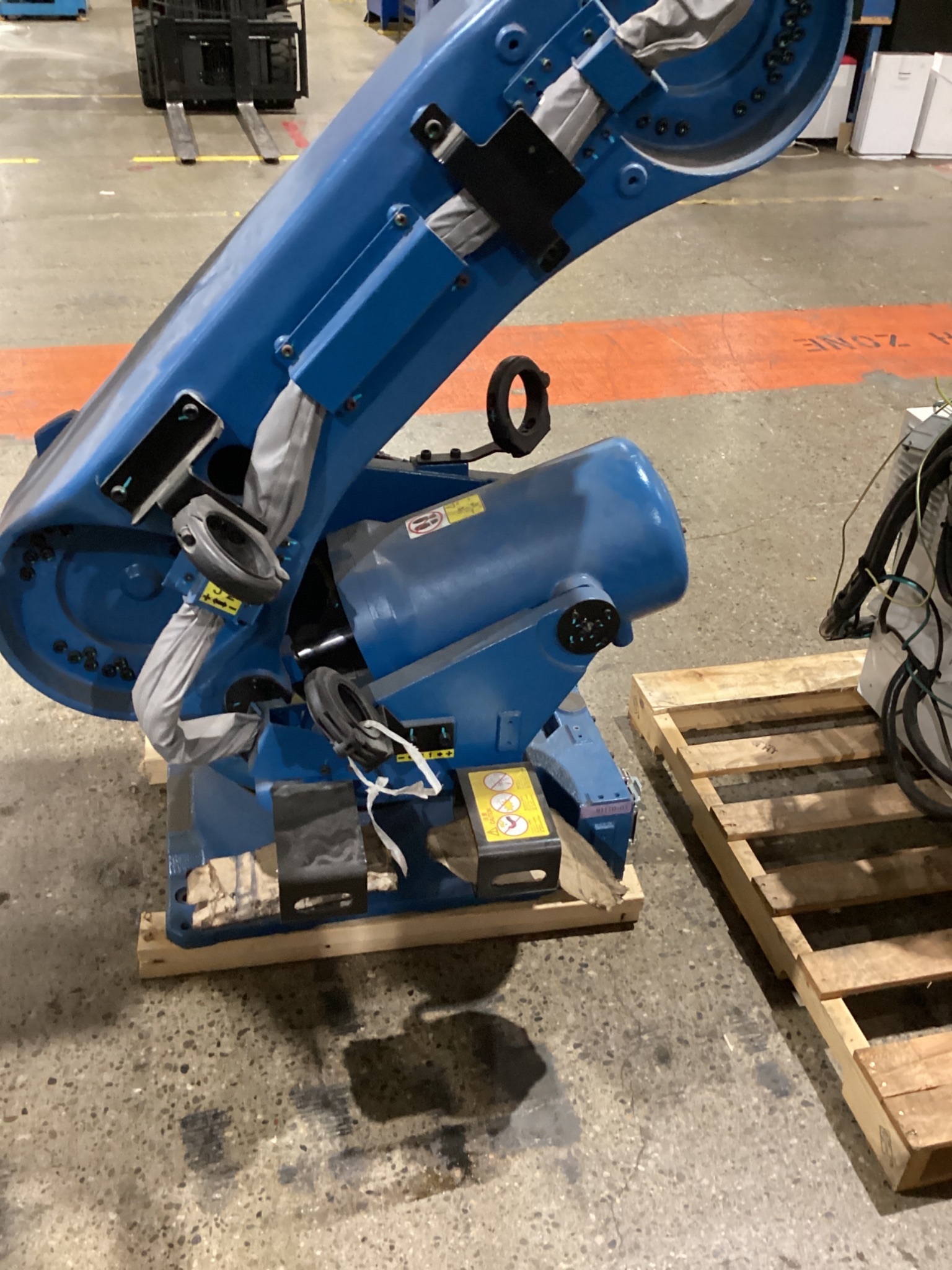 FANUC R-2000iC/210F w/ R30iB PLUS Controls USED 6