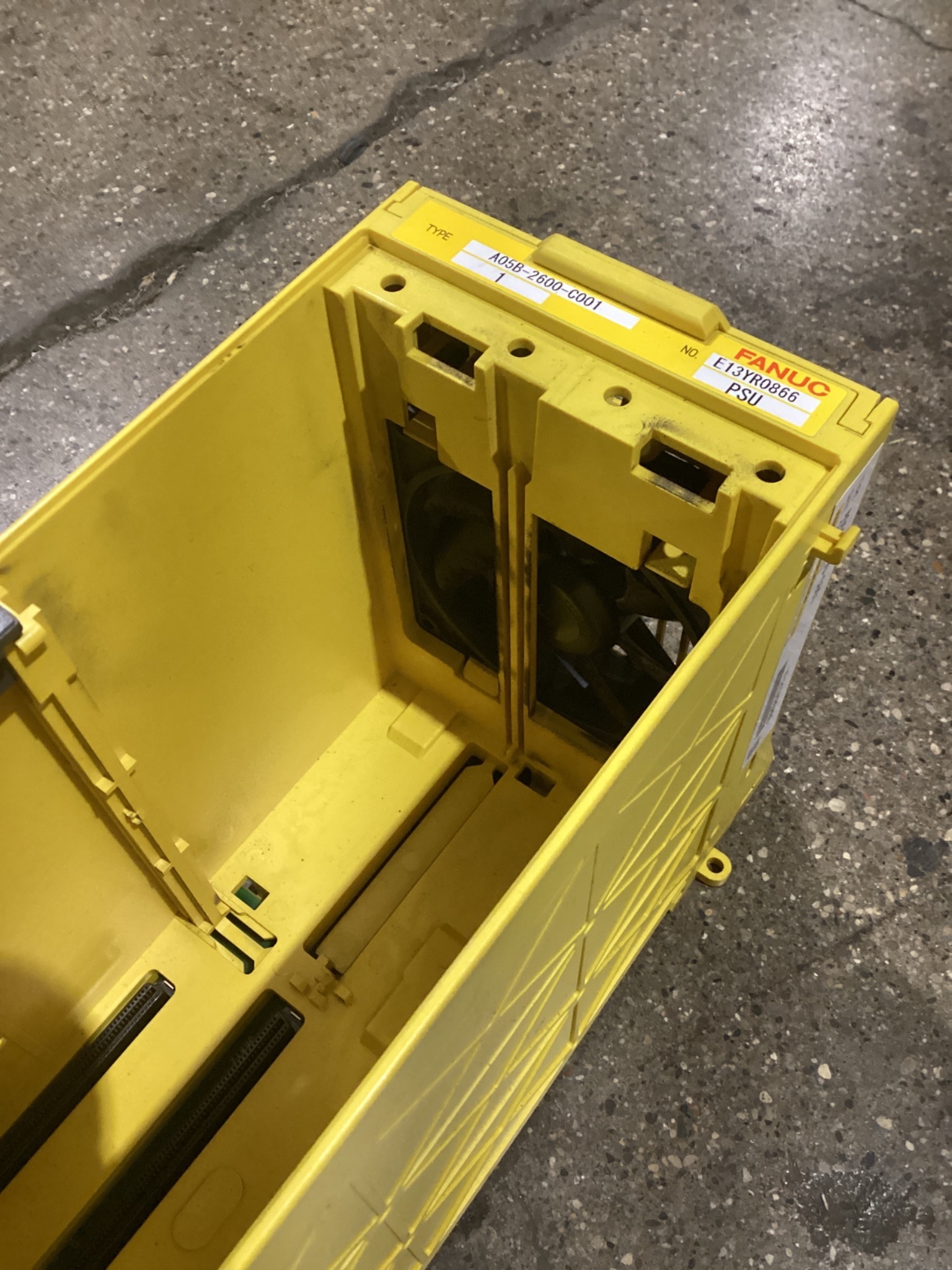 FANUC A05B-2600-C001 2-Slot Rack Backplane USED 5