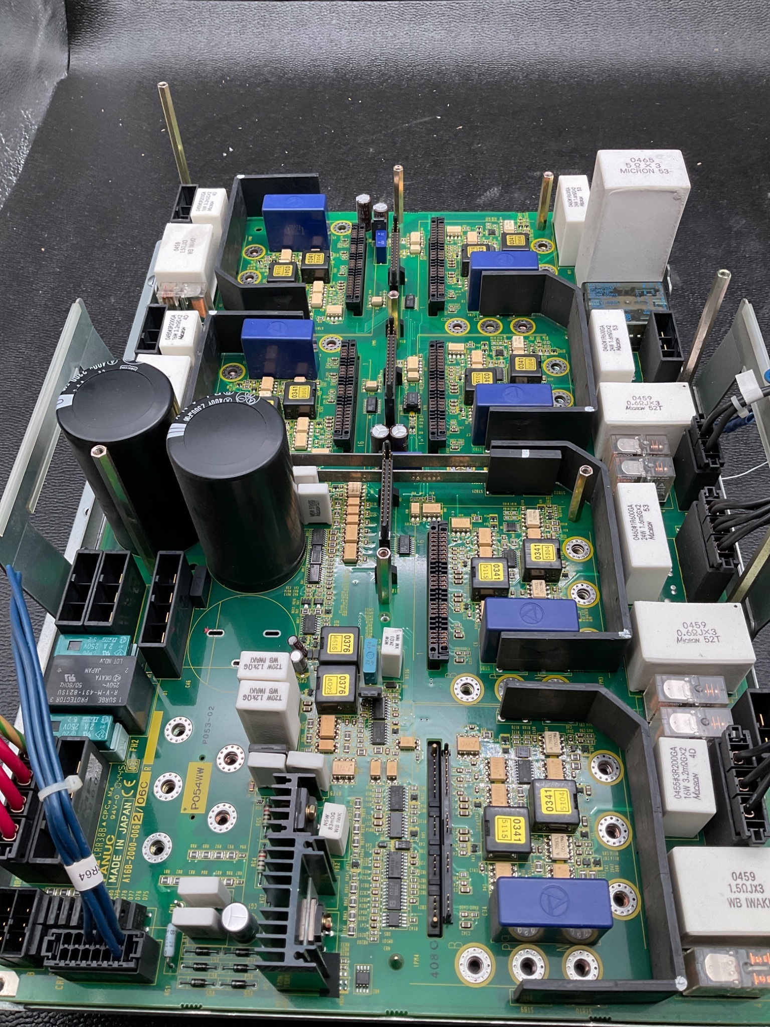 FANUC A06B-6105-H002 D 6-Axis Servo Amplifier Drive USED 1