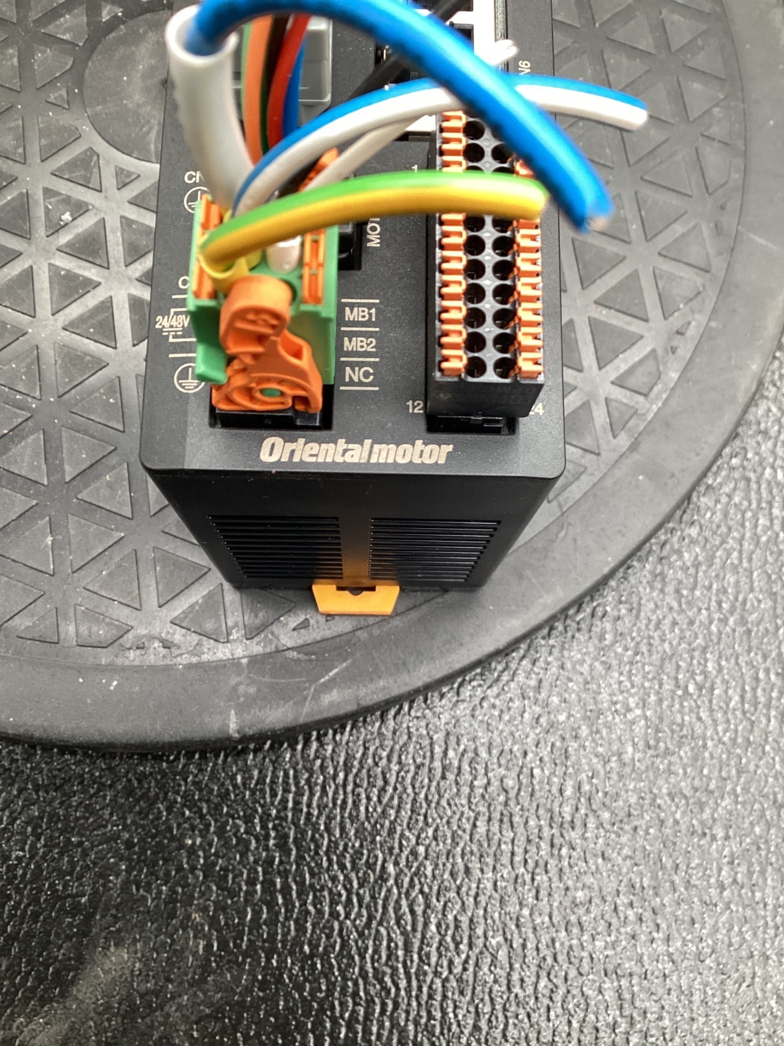 ORIENTAL MOTOR AZD-KPN PROFINET STEPPER DRIVER 24/48VDC USED 7