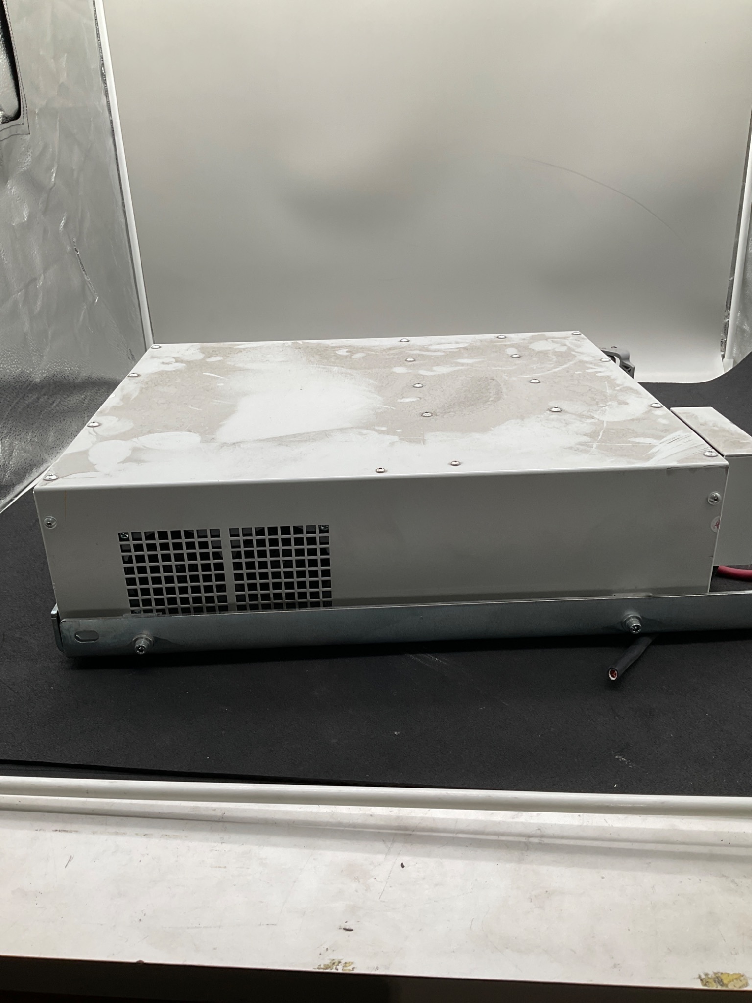 DEUTRONIC DBL2250/3W-14-HAN Intelligent Battery Charger 14V 150A USED 1