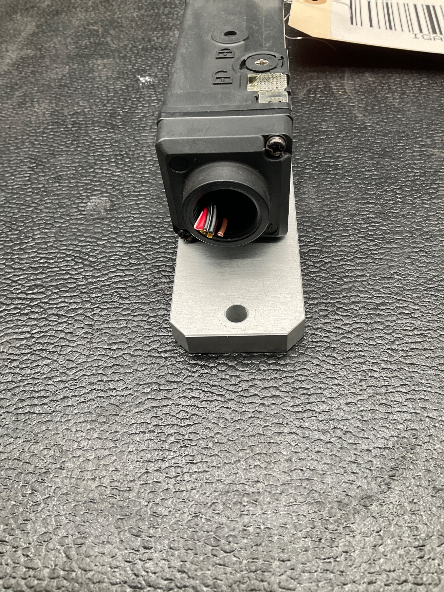 OMRON D4SL-N4HFG-DN SAFETY DOOR SWITCH 24VDC SOLENOID LOCK USED 4