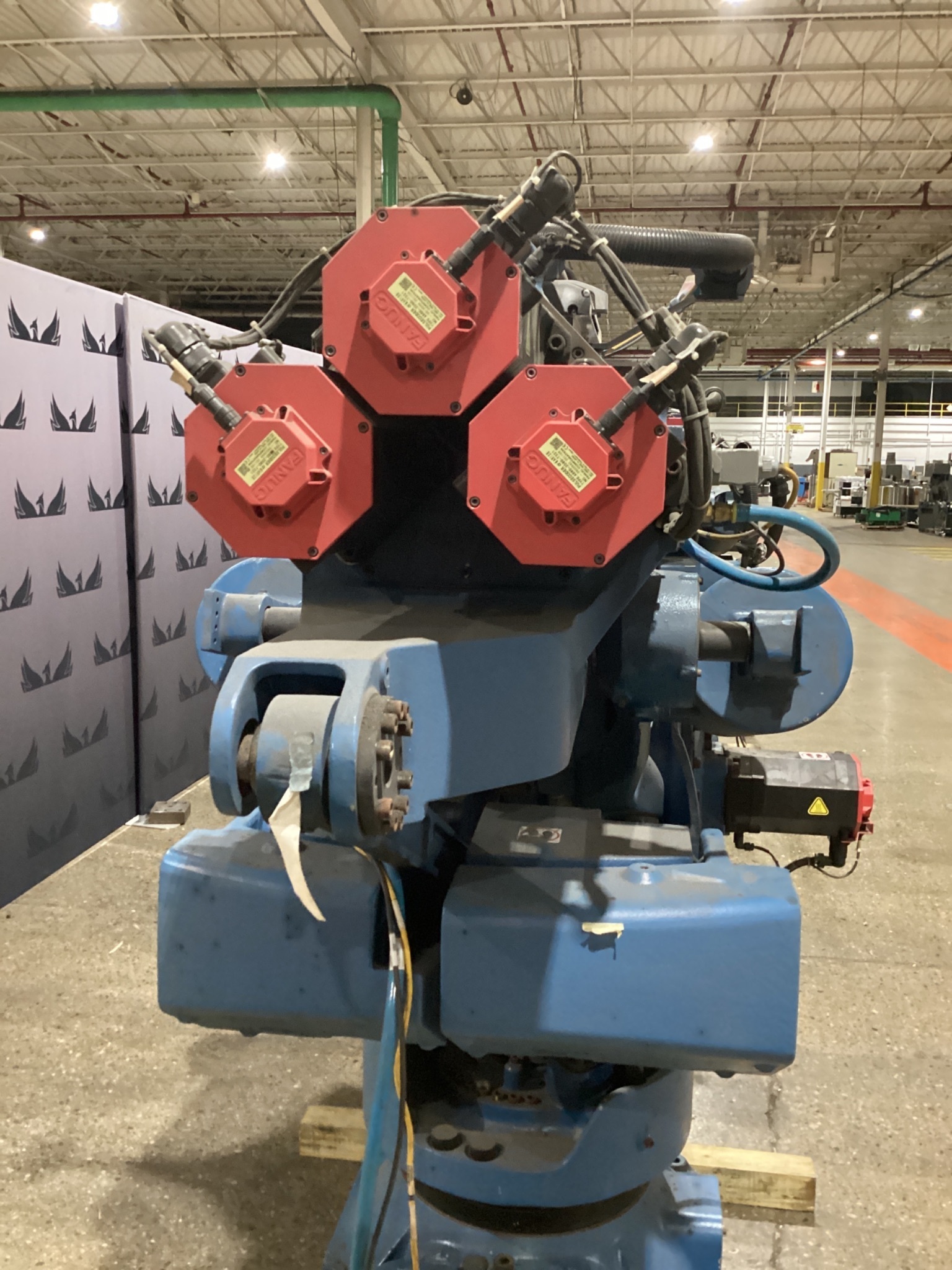 FANUC M-900iB/400L w/ R-30iB PLUS Controls USED 3