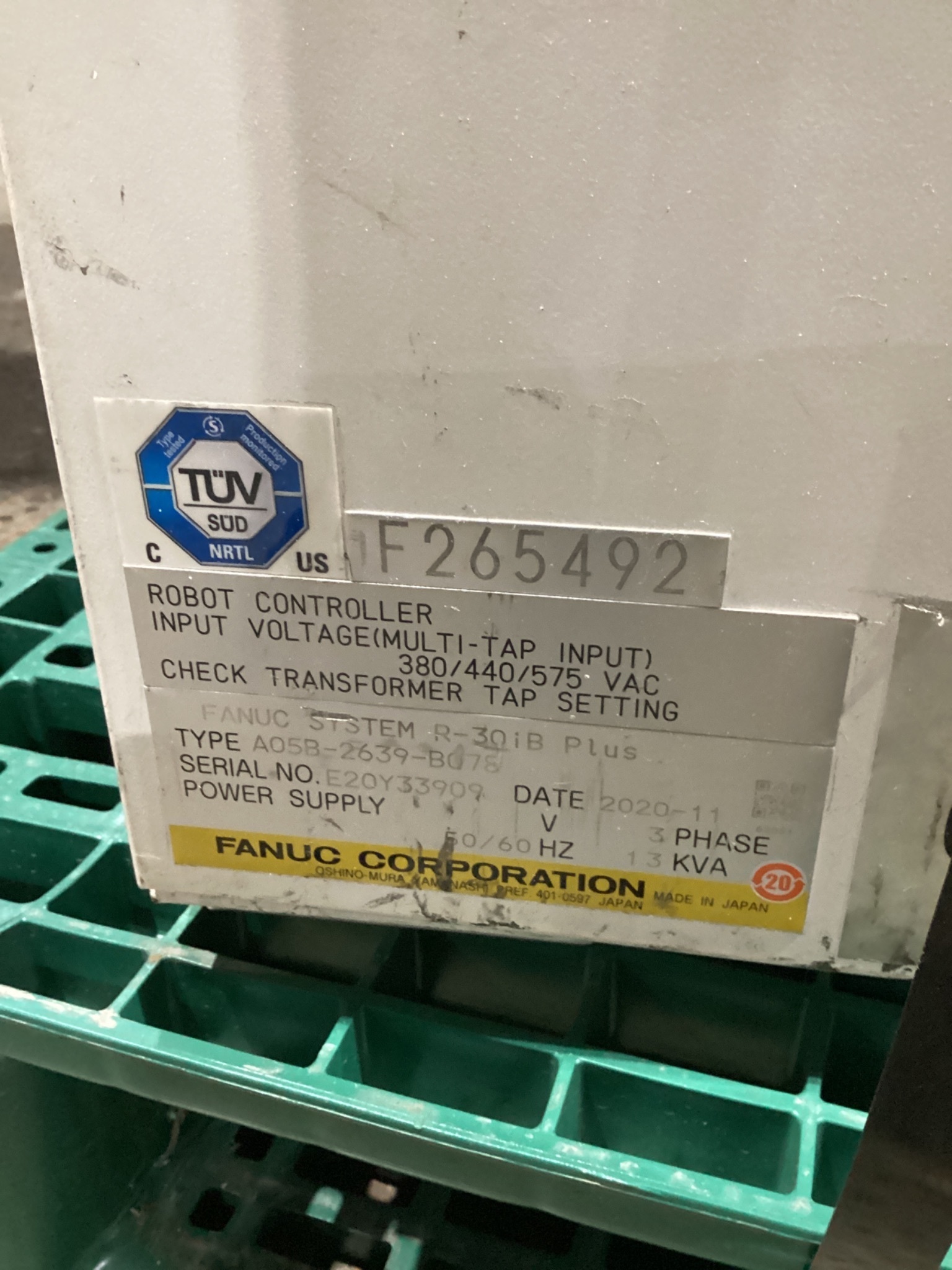FANUC M-900IB/400L + R30IB PLUS Controls USED 10