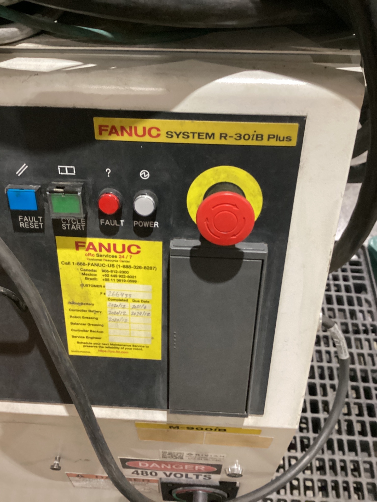 FANUC M-900iB/400L w/ R-30iB PLUS Controls USED 9