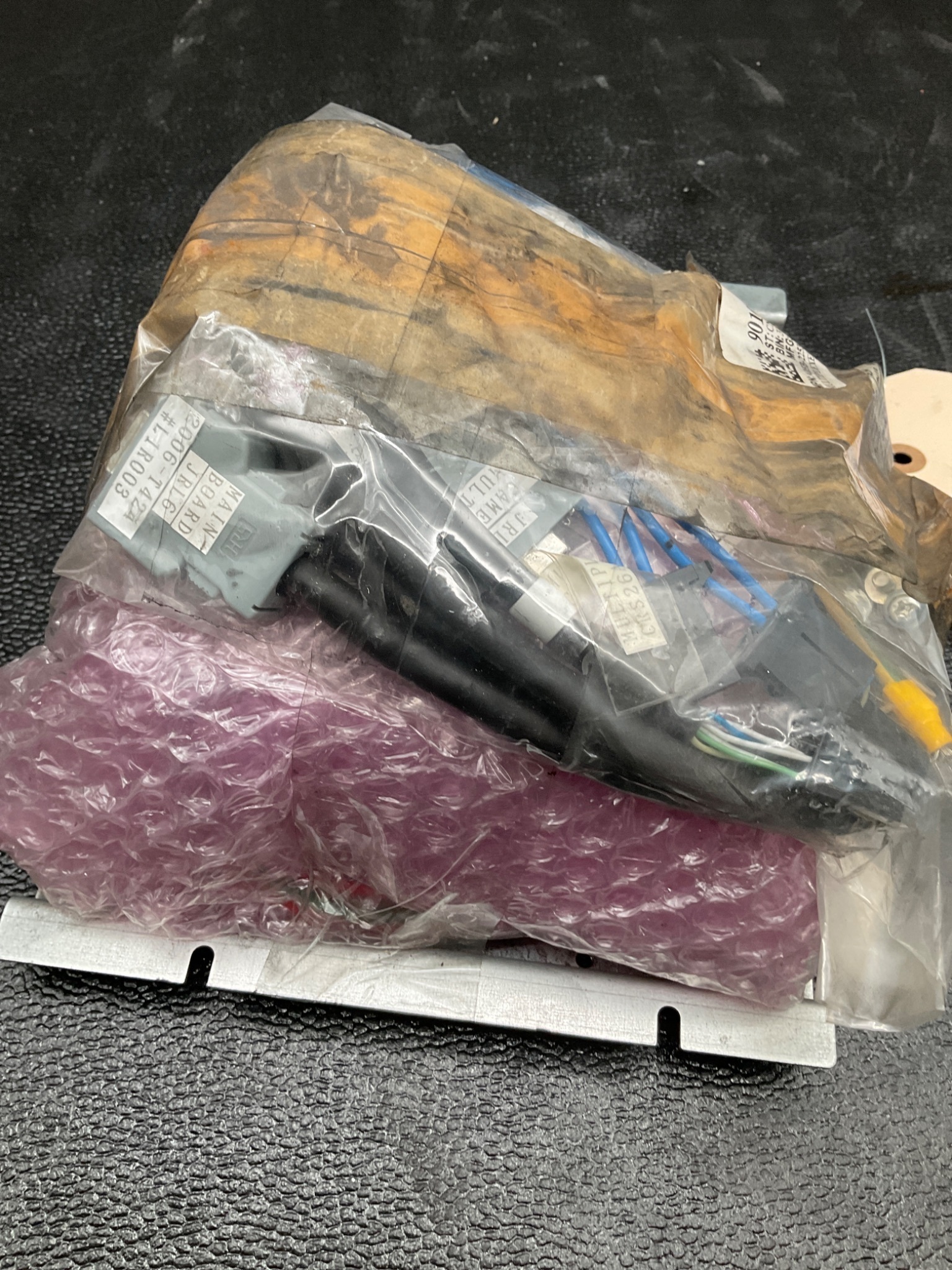 FANUC A05B-2253-J100 IRVISION MULTIPLEXER KIT NEW 2