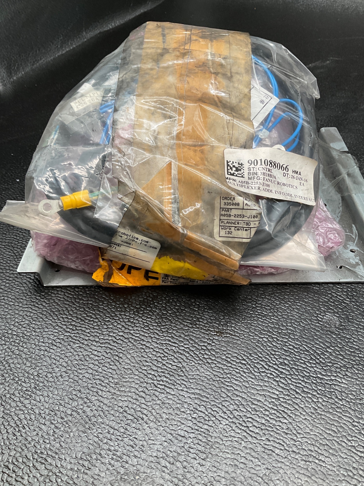FANUC A05B-2253-J100 IRVISION MULTIPLEXER KIT NEW 4
