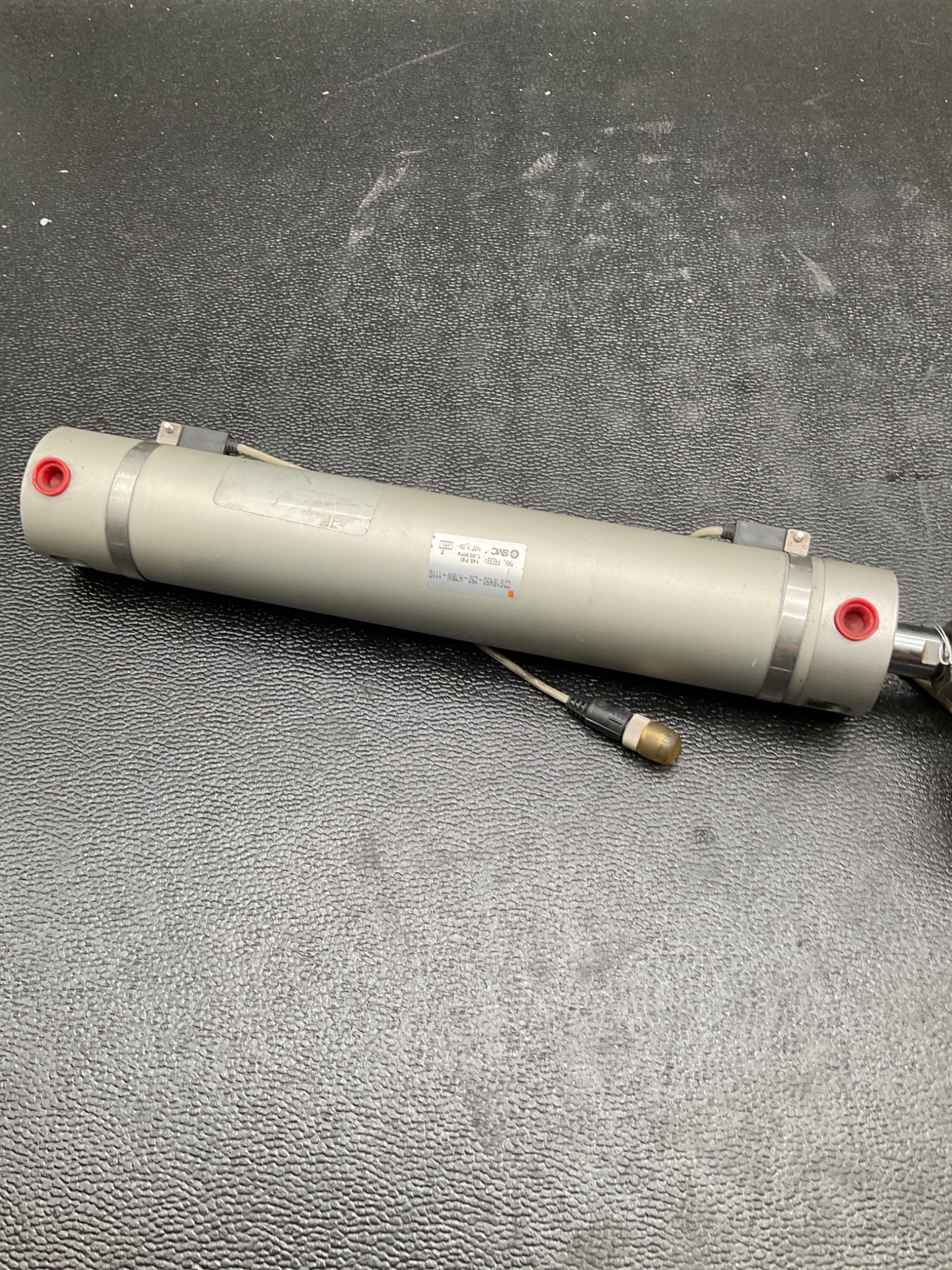 SMC CDG1BN50-250-H7BW-111G PNEUMATIC CYLINDER 50MM 250MM USED 1