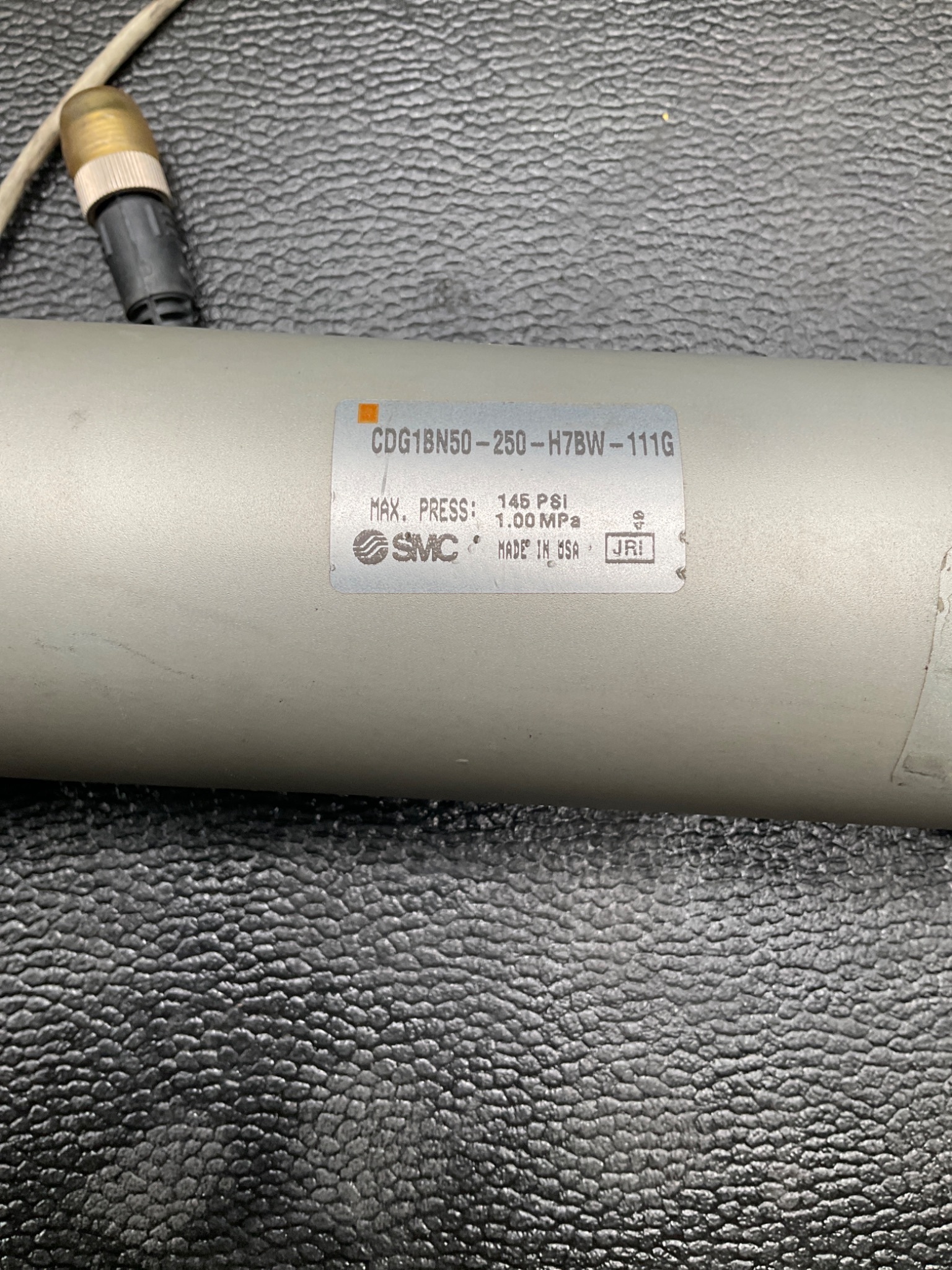 SMC CDG1BN50-250-H7BW-111G PNEUMATIC CYLINDER 50MM 250MM USED 2