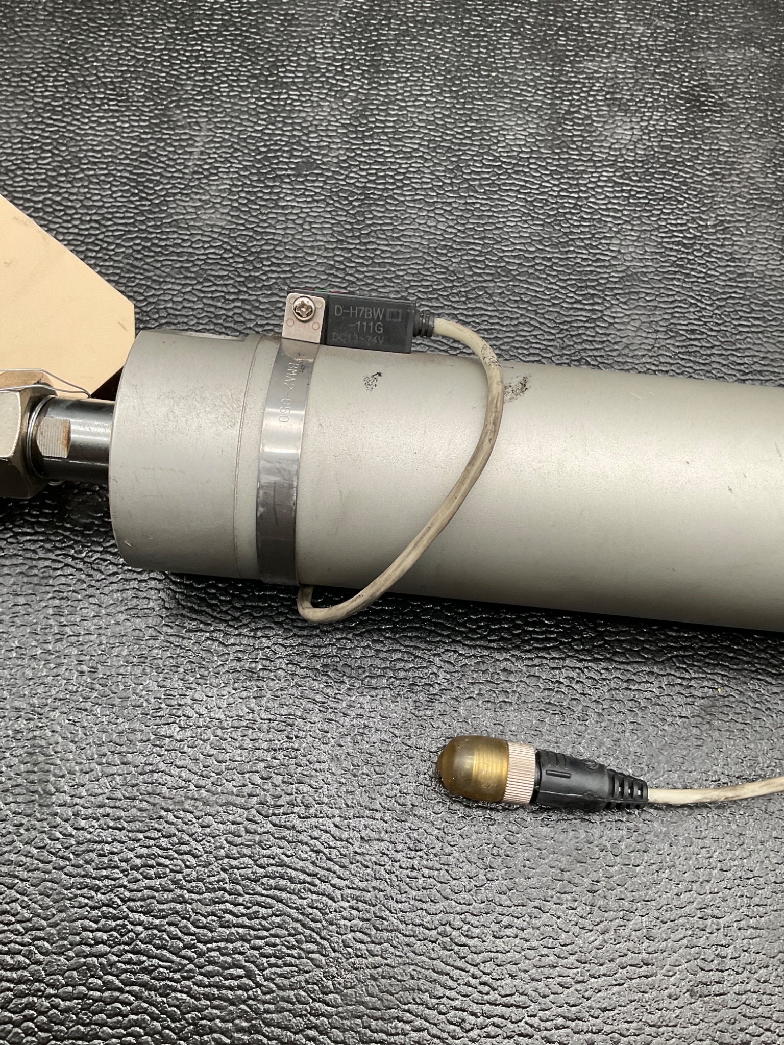 SMC CDG1BN50-250-H7BW-111G PNEUMATIC CYLINDER 50MM 250MM USED 5