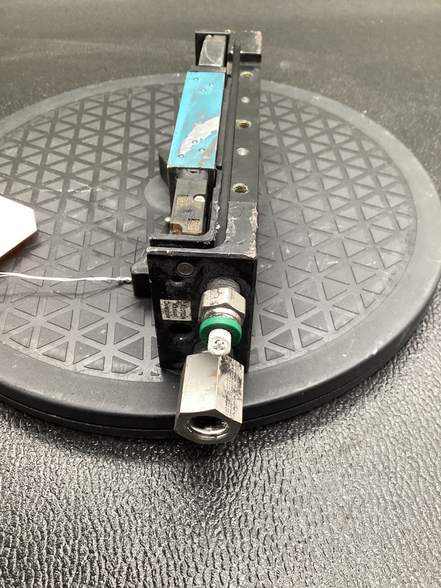 MAC 48B-BUA-000-GEUA-1GE SOLENOID VALVE 24VDC 120PSI USED 3