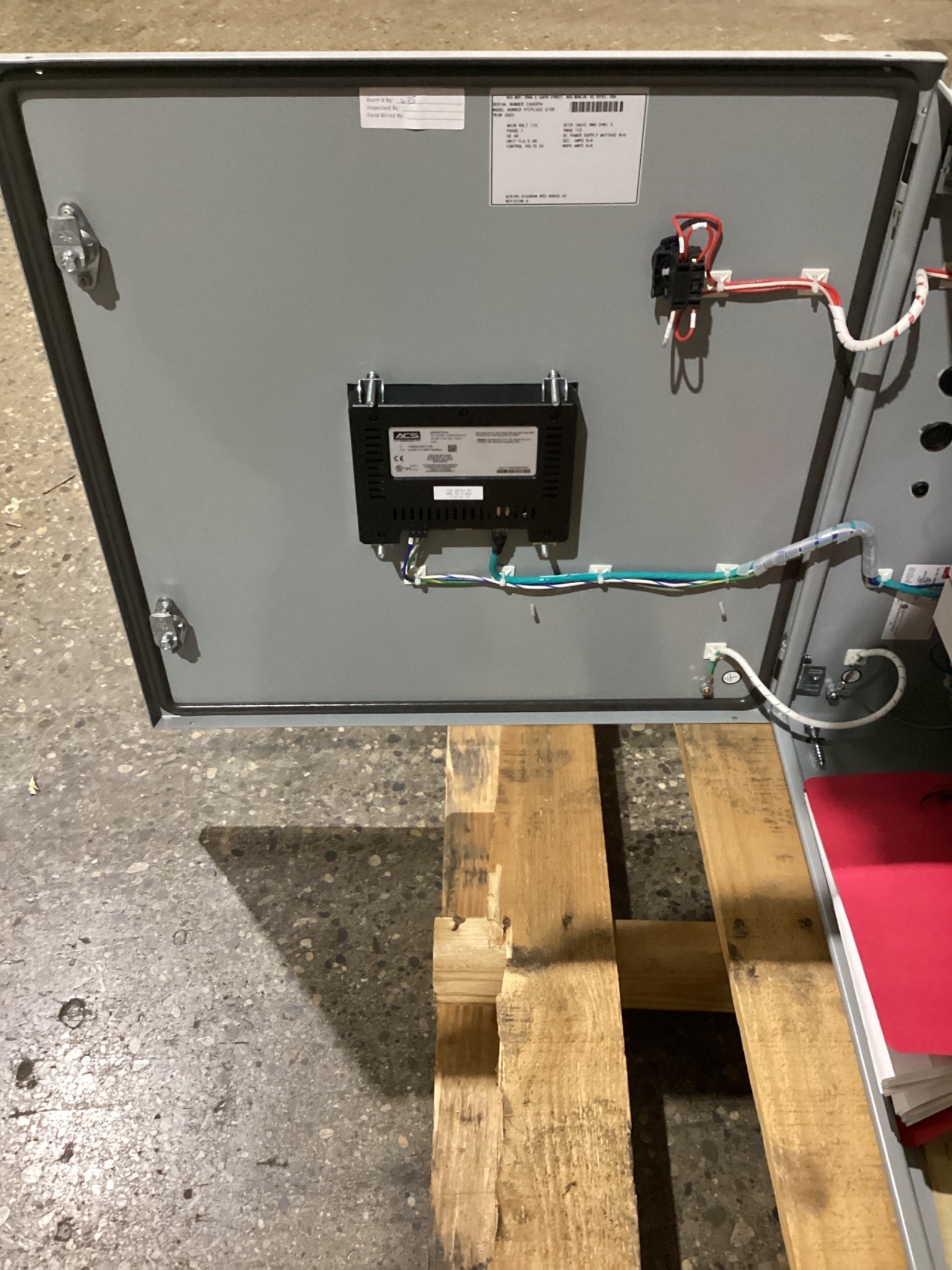 AEC VTCPLUS2 2/20 MATERIAL HANDLING CONTROL PANEL 115V USED 3