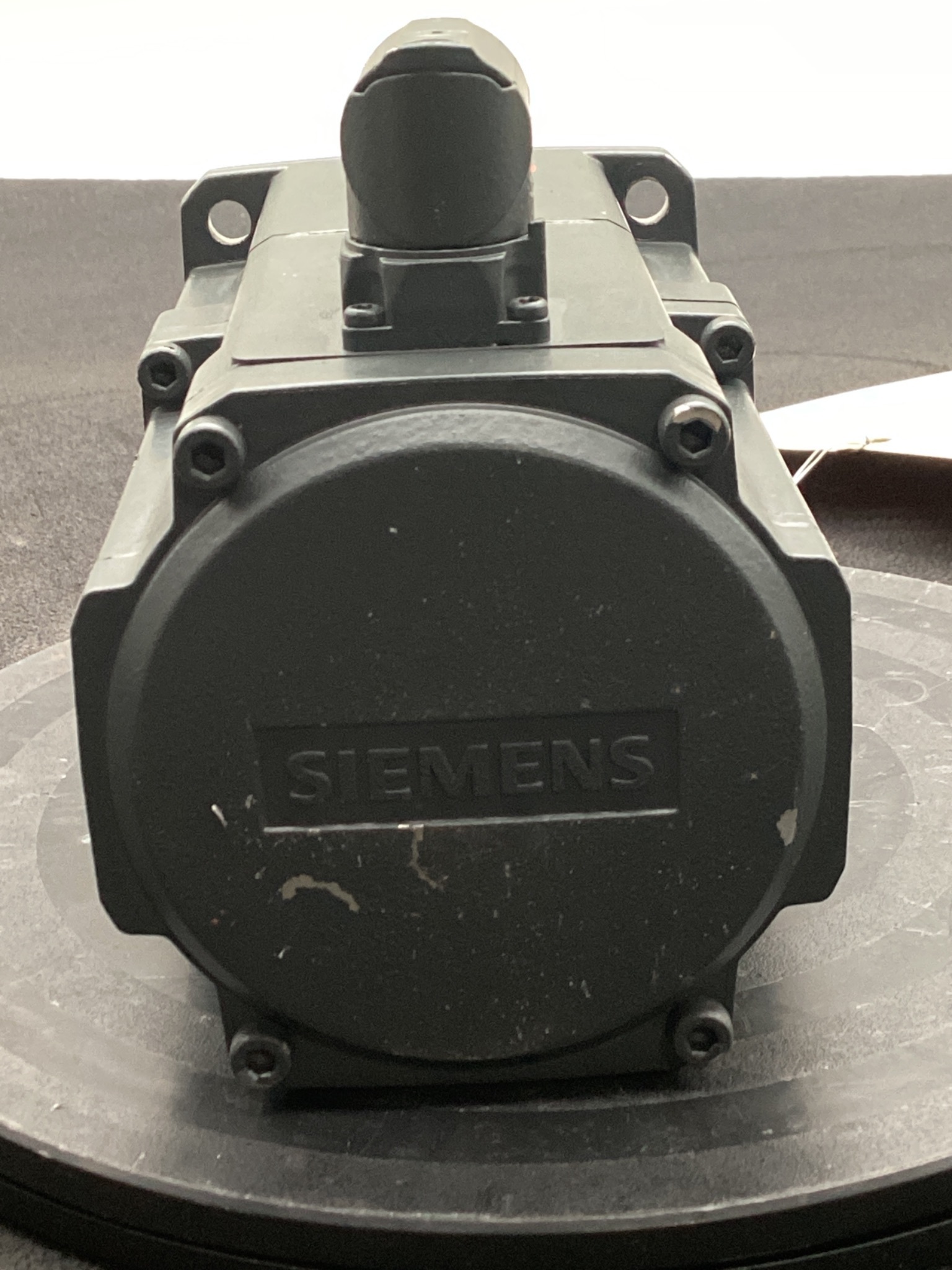 SIEMENS 1FK2104-4AF11-1SA0 SIMOTICS S SERVO MOTOR 0.4KW 3000RPM 4.05NM USED 1