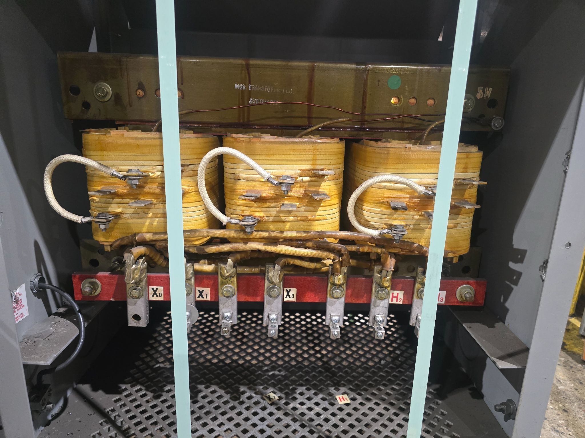 MGM HT45C3B2 45KVA DRY TYPE TRANSFORMER 3PH 240V - 208Y/120V USED 5