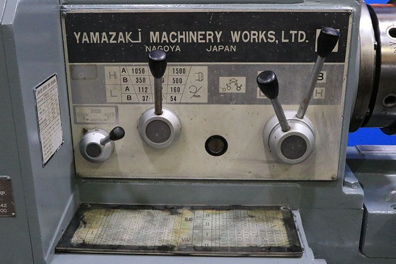 1980'S MAZAK GAP BED LATHE USED 8