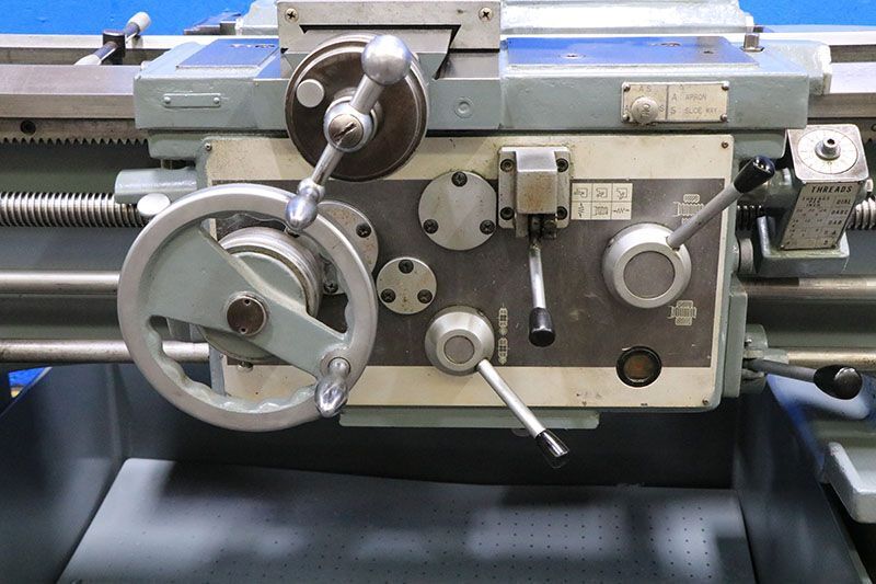 1980'S MAZAK GAP BED LATHE USED 7