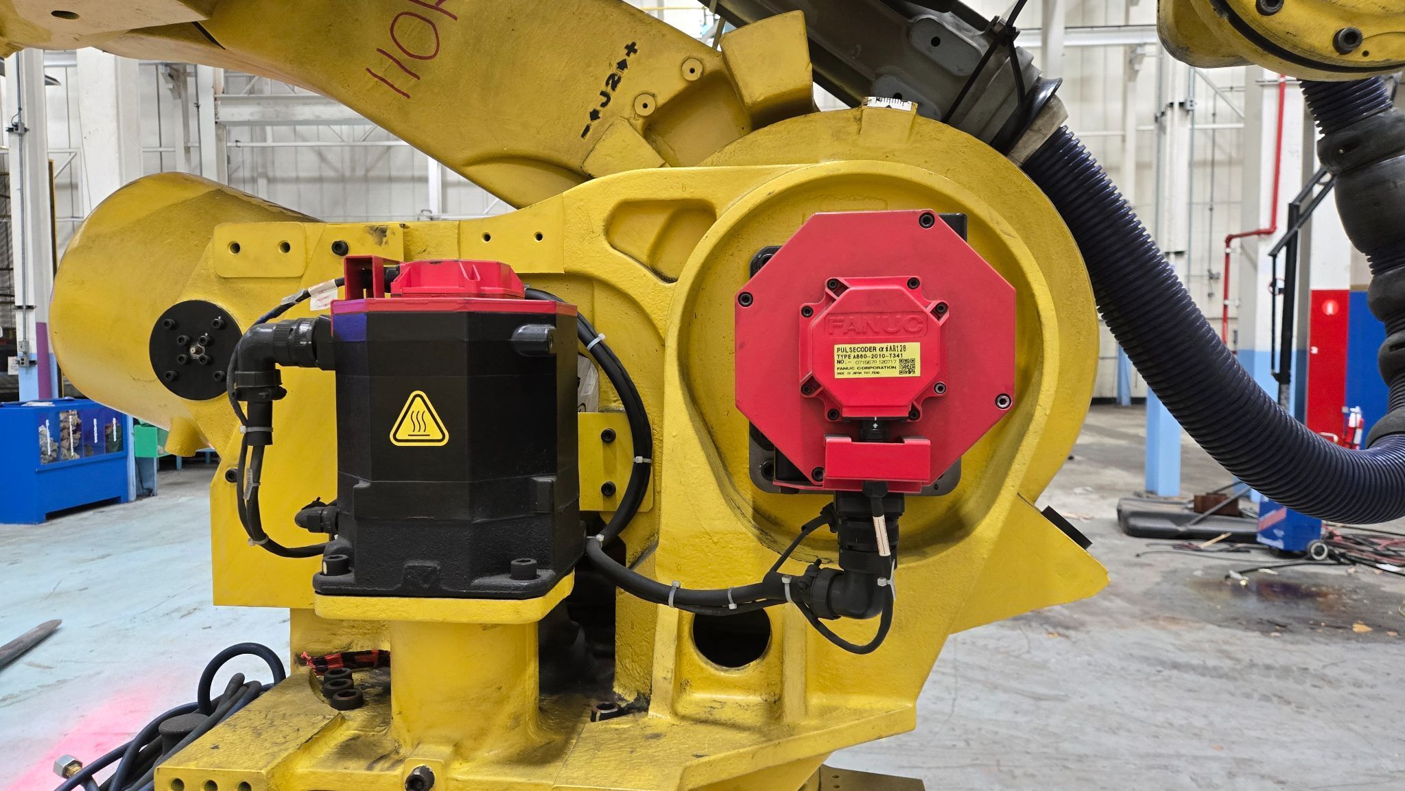 FANUC - R2000IB/210 W/ R-30IA Controls USED 4
