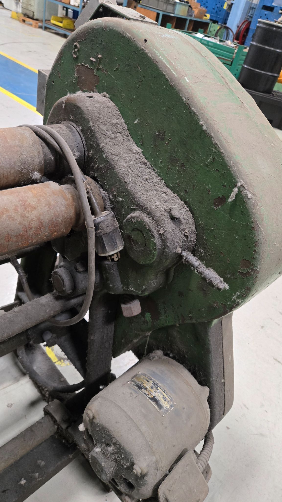 LOWN MODEL B POWER ROLLER USED 1