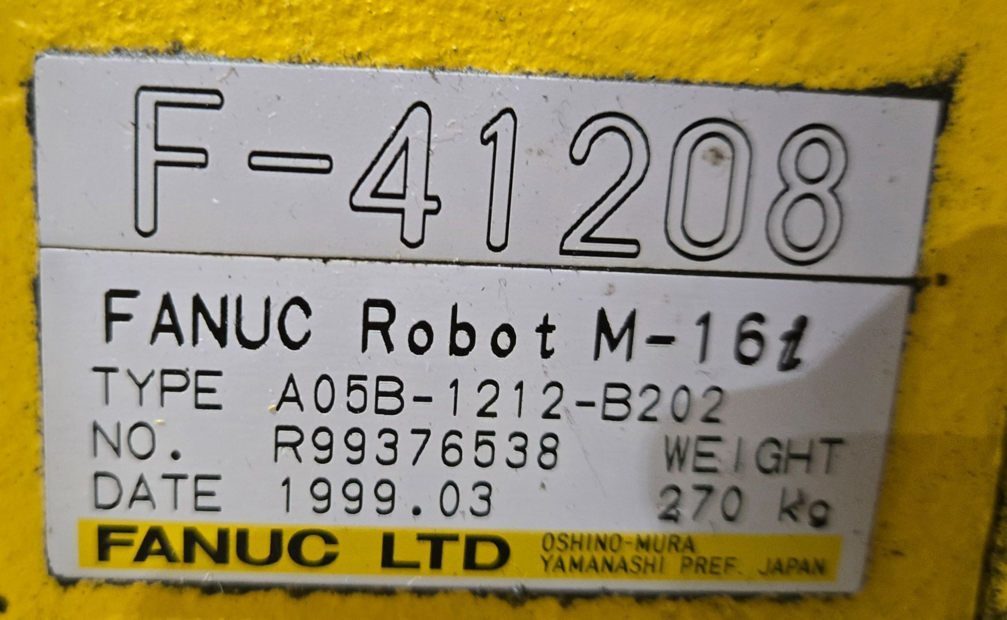 FANUC M-16i ROBOT ARM AND RJ-3 CONTROLLER W/ PENDANT USED 1999 8