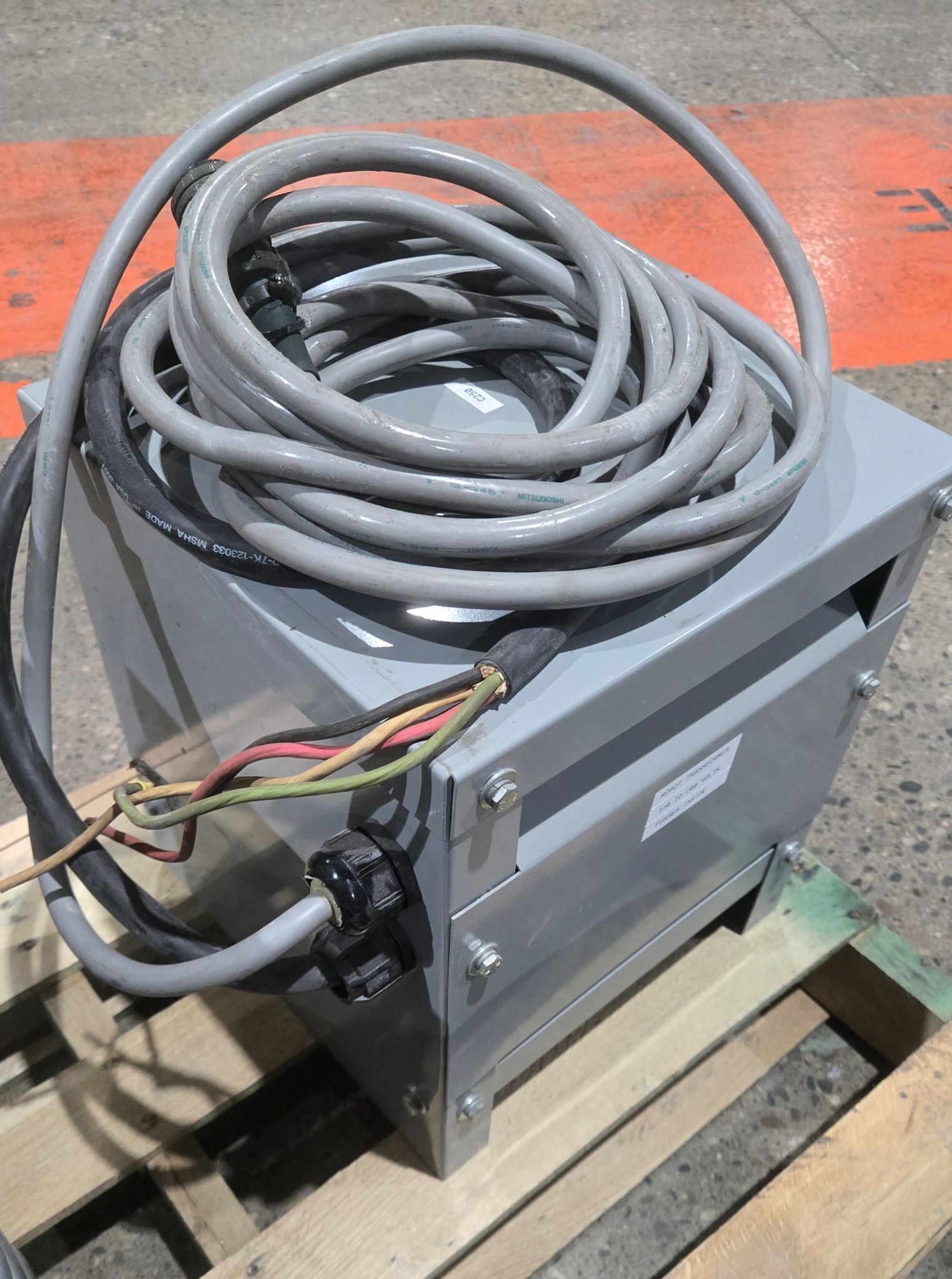WATERTOWN 4KVA480-200 4KVA 230/460 - 200Y/210Y TRANSFORMER USED 1