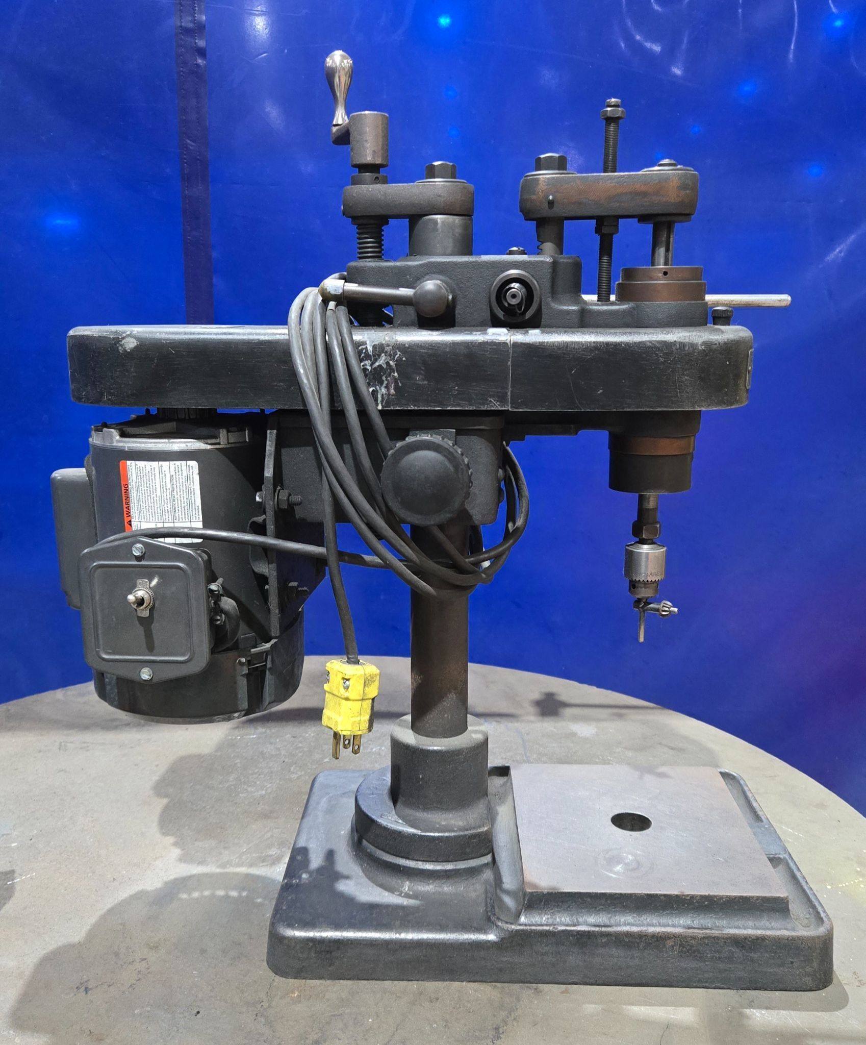 HAMILTON TOOL CO VARIMATIC VARIABLE SPEED DRILL PRESS 1/4 HP115/208V USED 1
