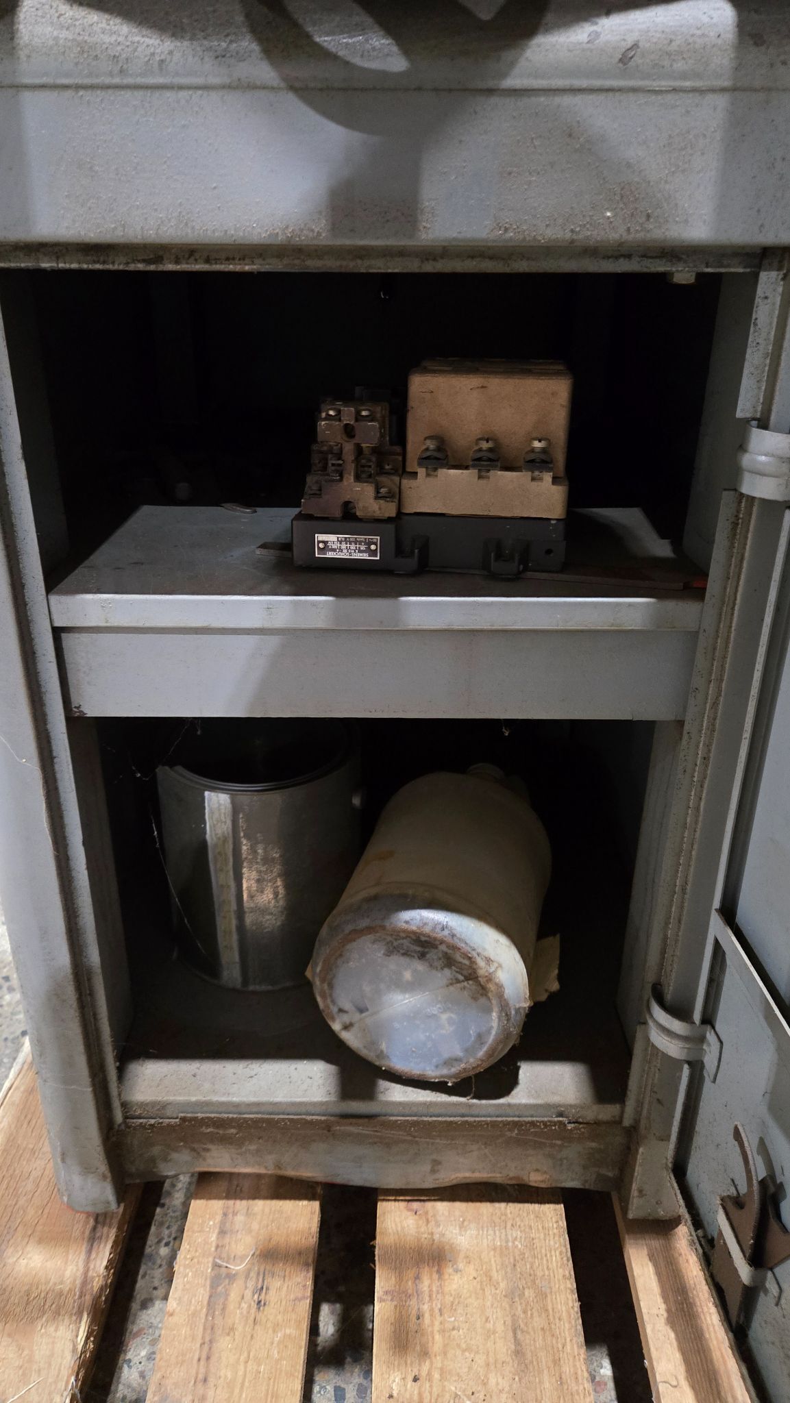 BOYAR SCHULTZ ROTARY SURFACE GRINDER USED 3