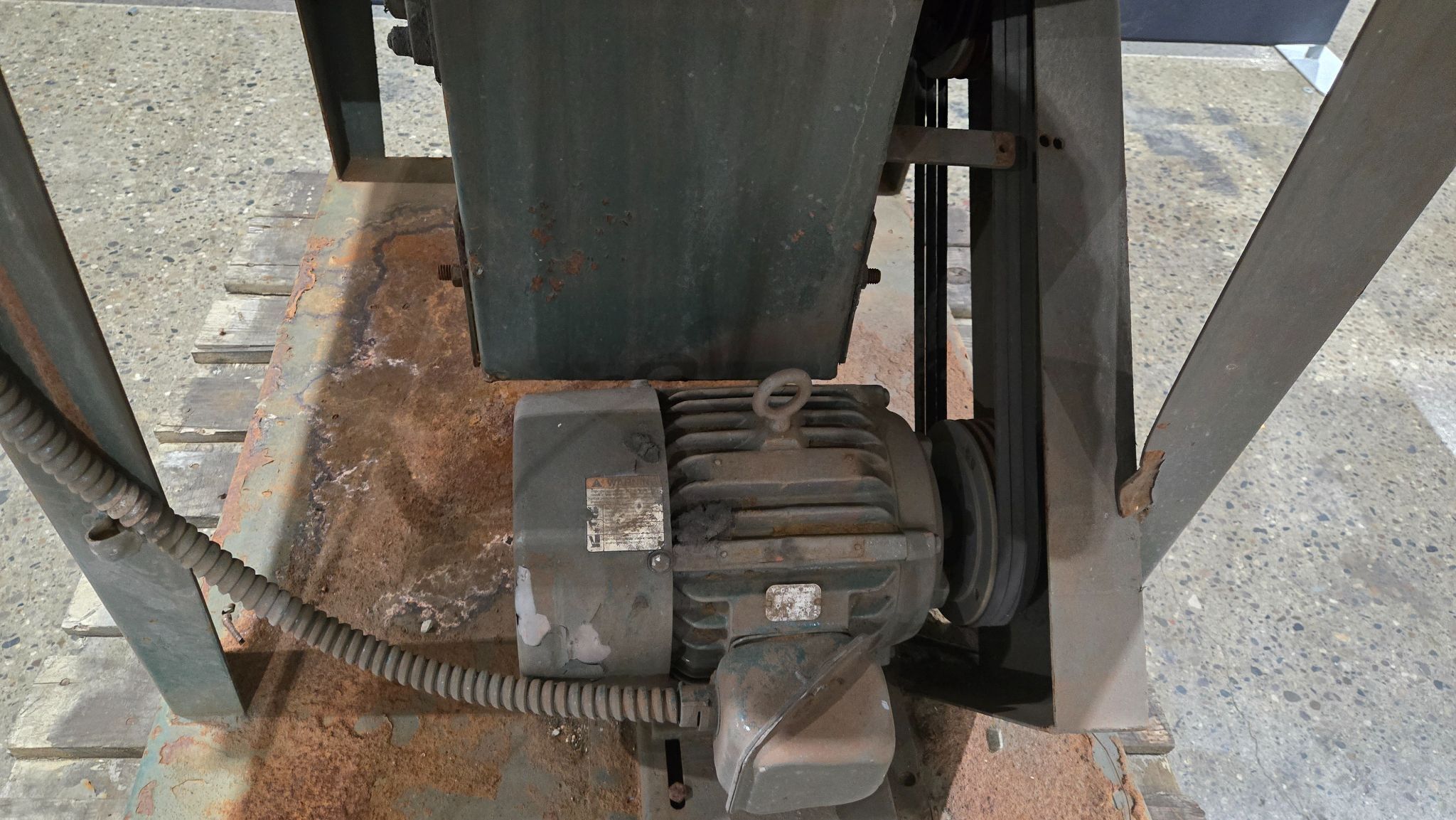 AR INDUSTRIES B-4 TUMBLE BLAST CHAMBER USED 1