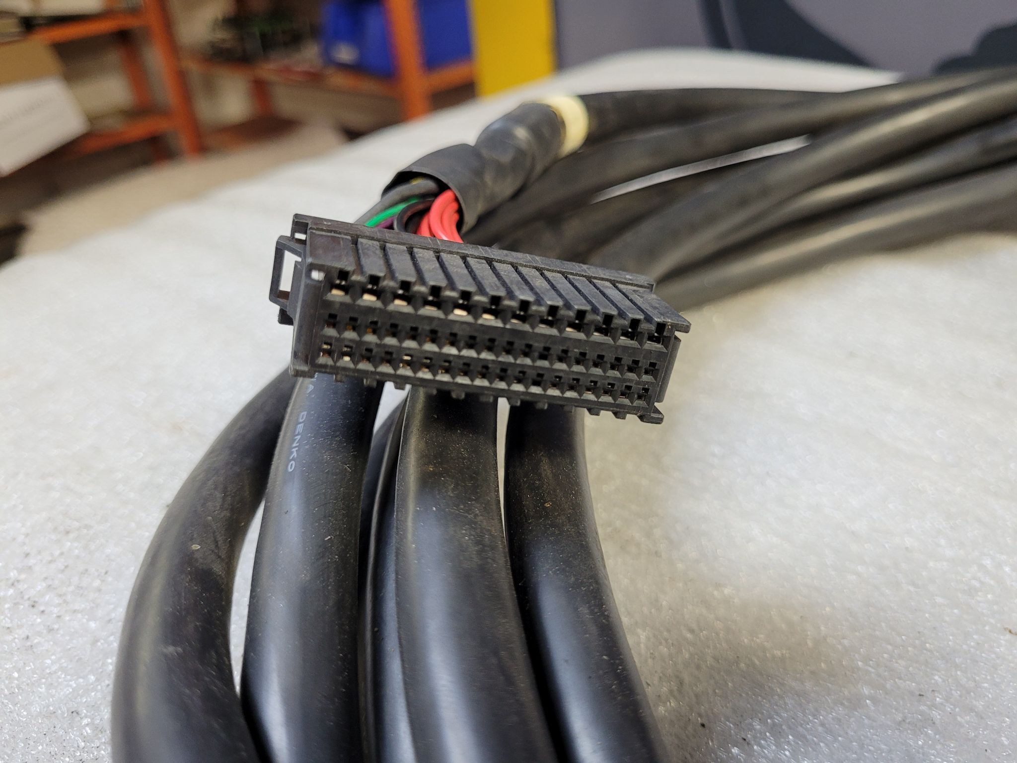FANUC 2007-T299 L=7.5MA RP1 Encoder Cable R-2000 Series 7.5M USED 2