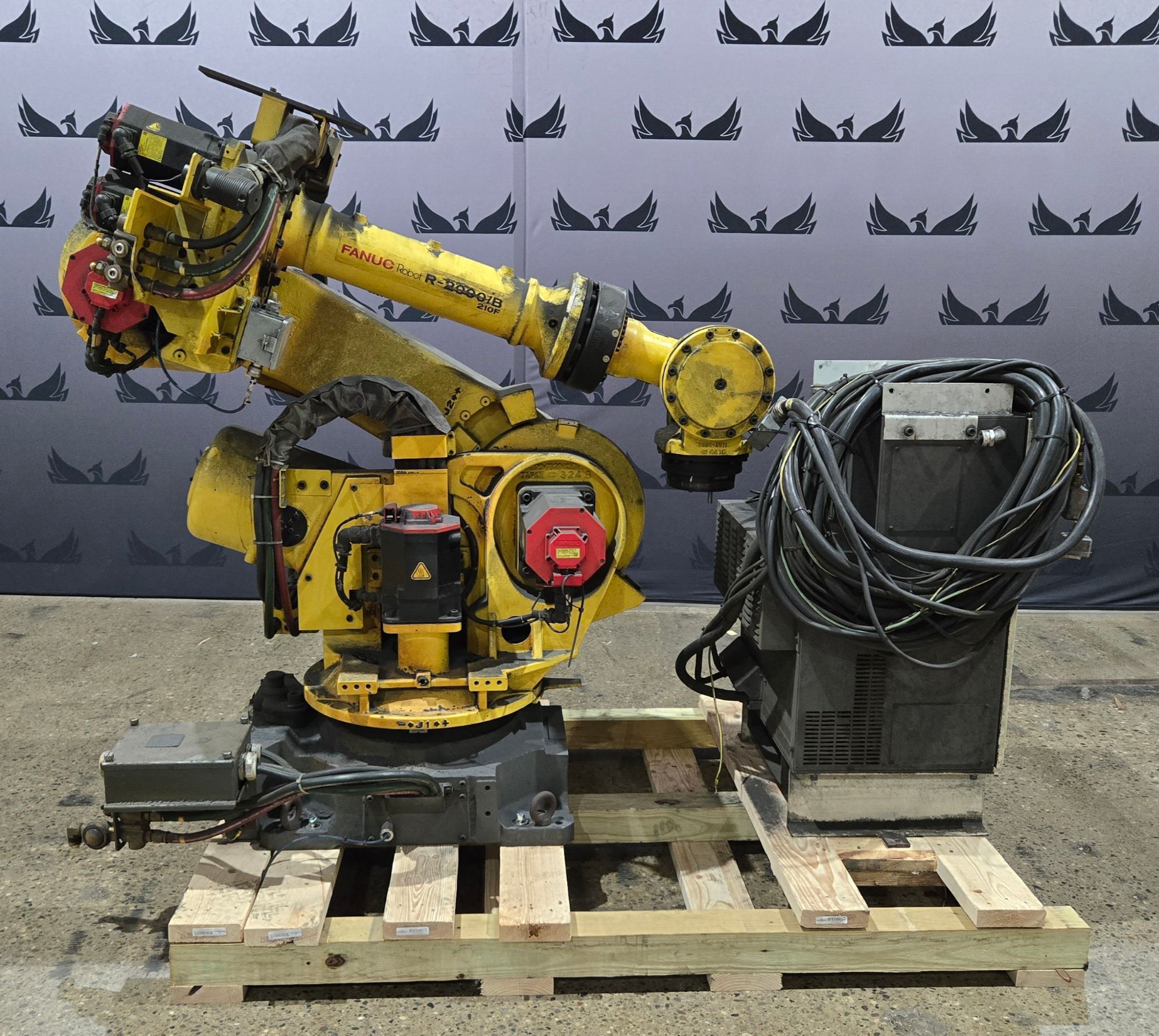 FANUC R-2000iB/210F Complete w/ R-30iB Controls USED 0