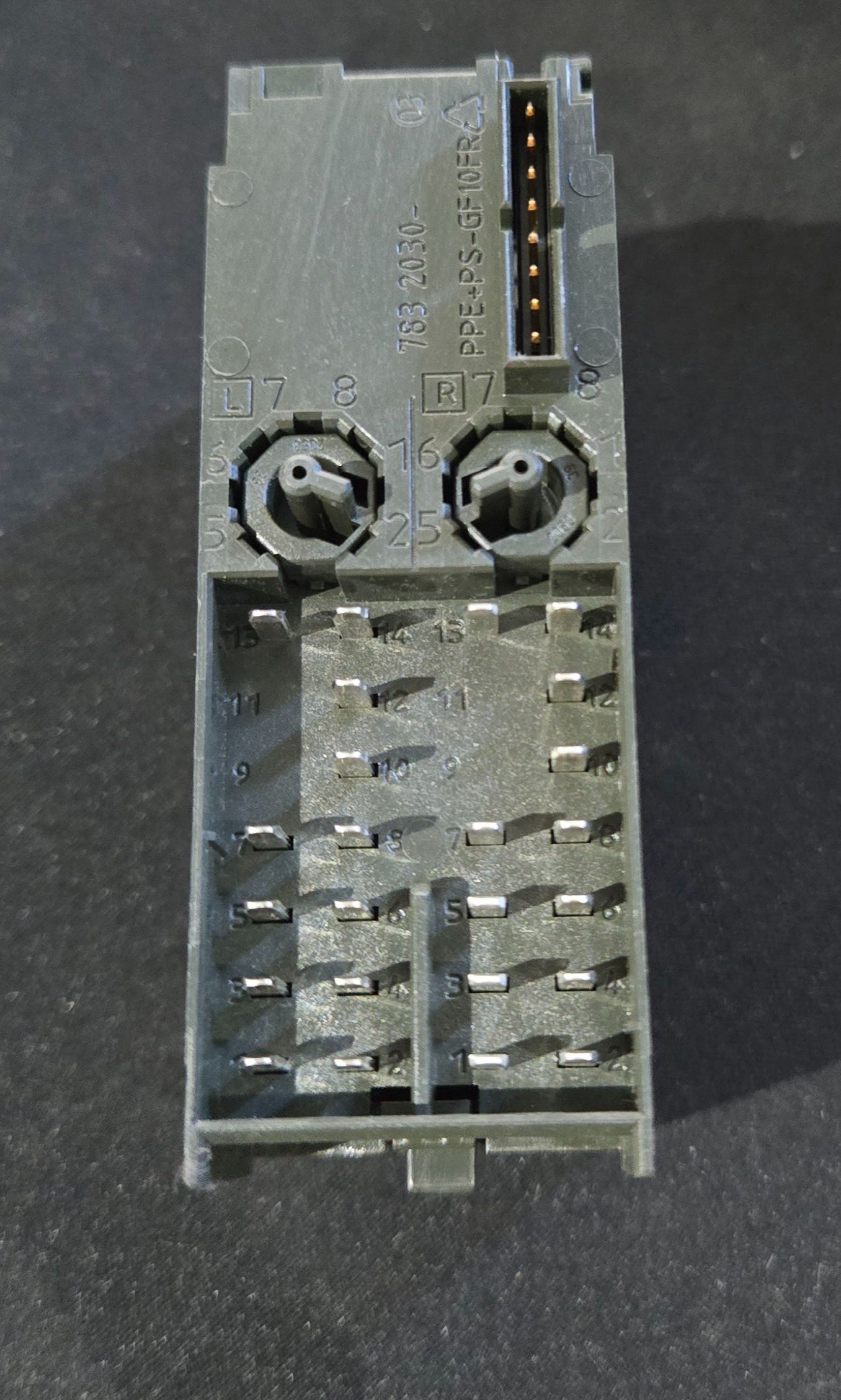 SIEMENS 6ES7 138-4FA04-0AB0 PROFISAFE I/O MODULE USED 2