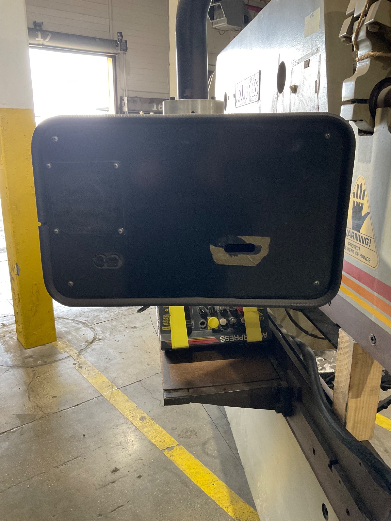 ACCUPRESS 71008 PRESS BRAKE USED 5