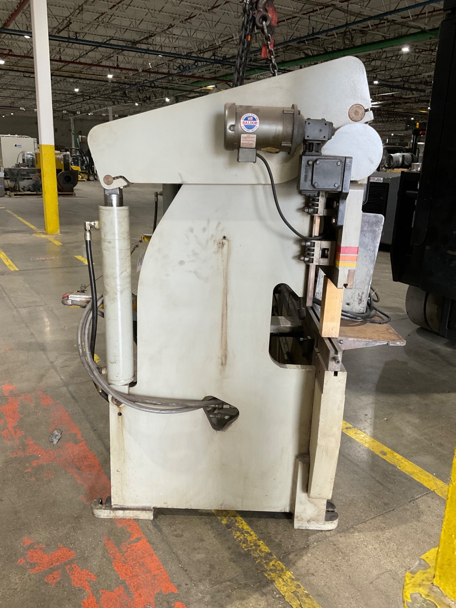 ACCUPRESS 71008 PRESS BRAKE USED 7
