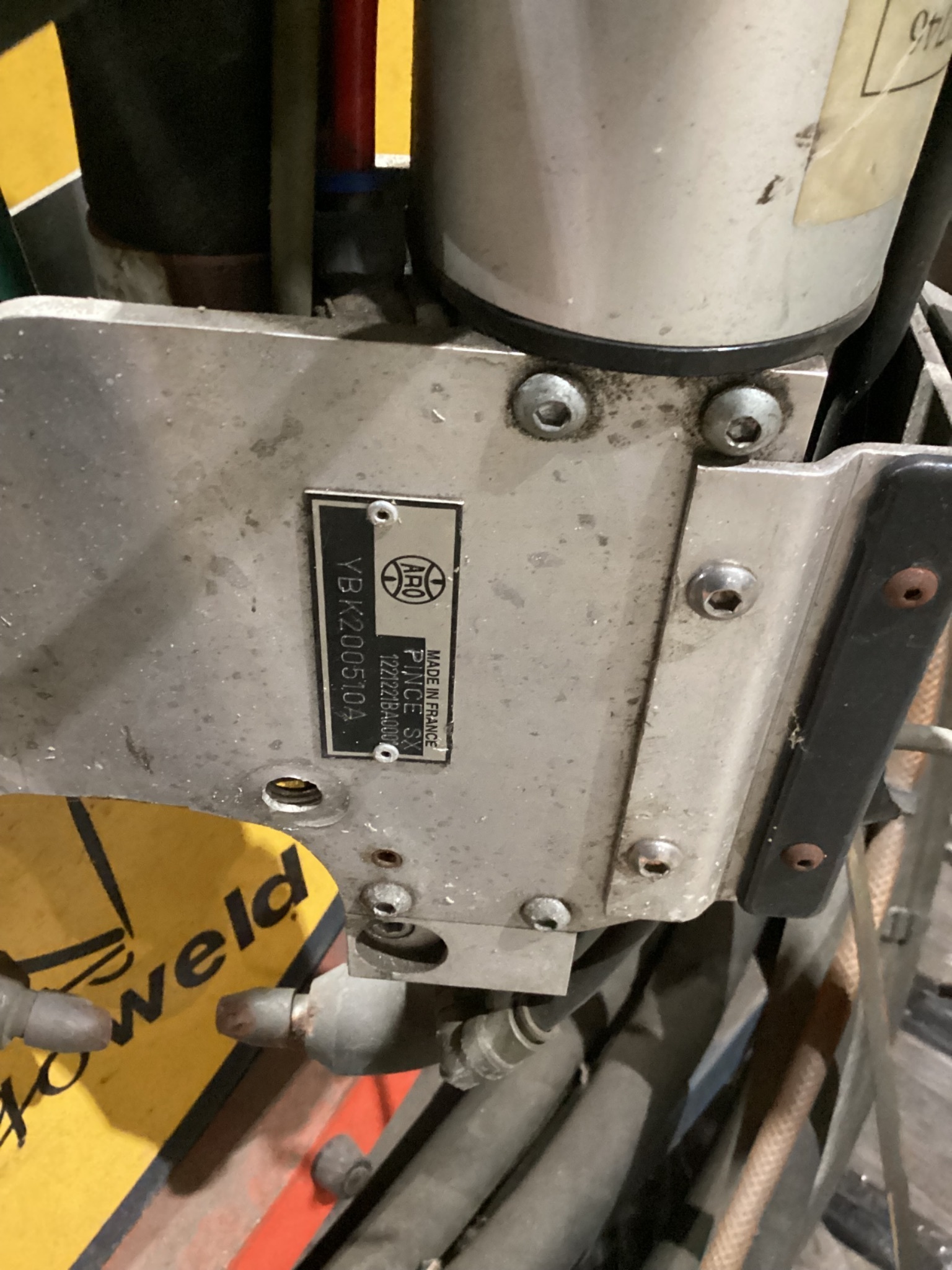 ARO ERGOWELD 14K V4 Mobile Spot Welder USED 10
