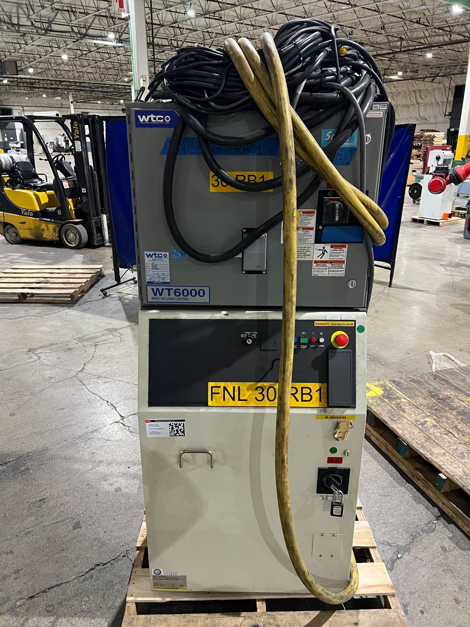 FANUC ROBOTICS R-200IC/210R ROBOT W/ R30IB CONTROLLER & WT6000 USED 4