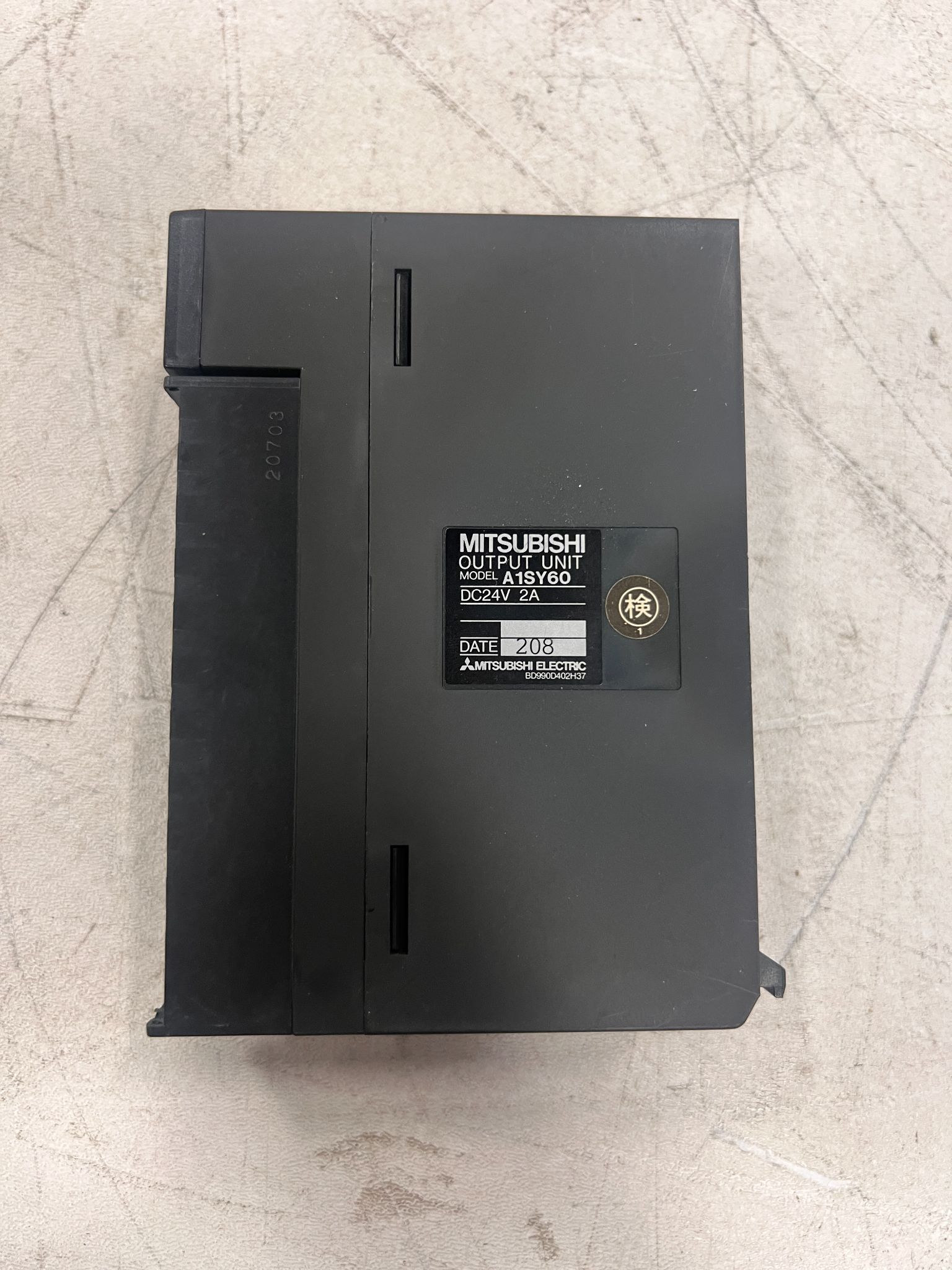 MITSUBISHI A1SY60 PLC MACHINE CONTROL USED 1