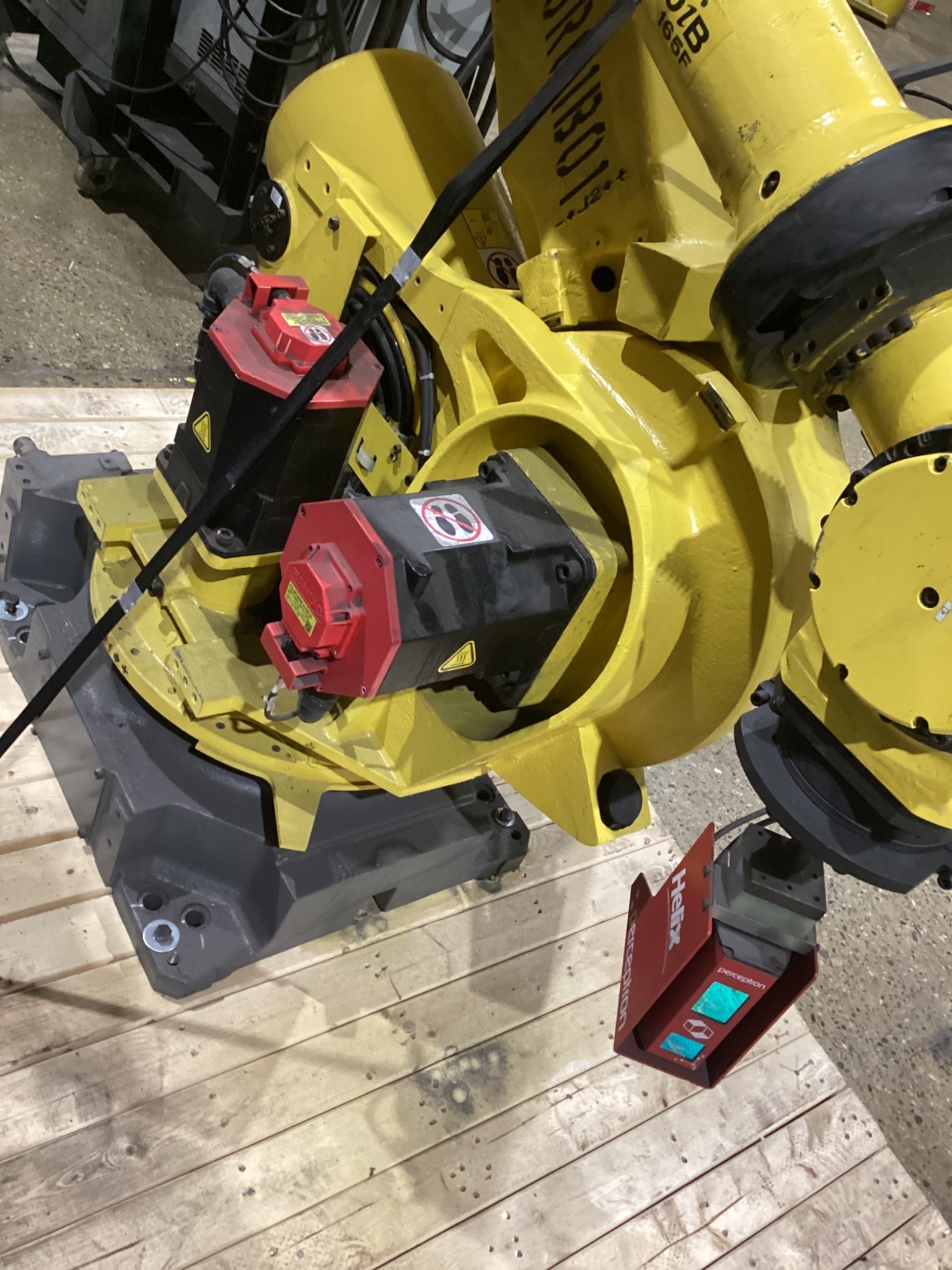 FANUC R-2000iB/165F Complete w/ R-30iA Controls USED 10
