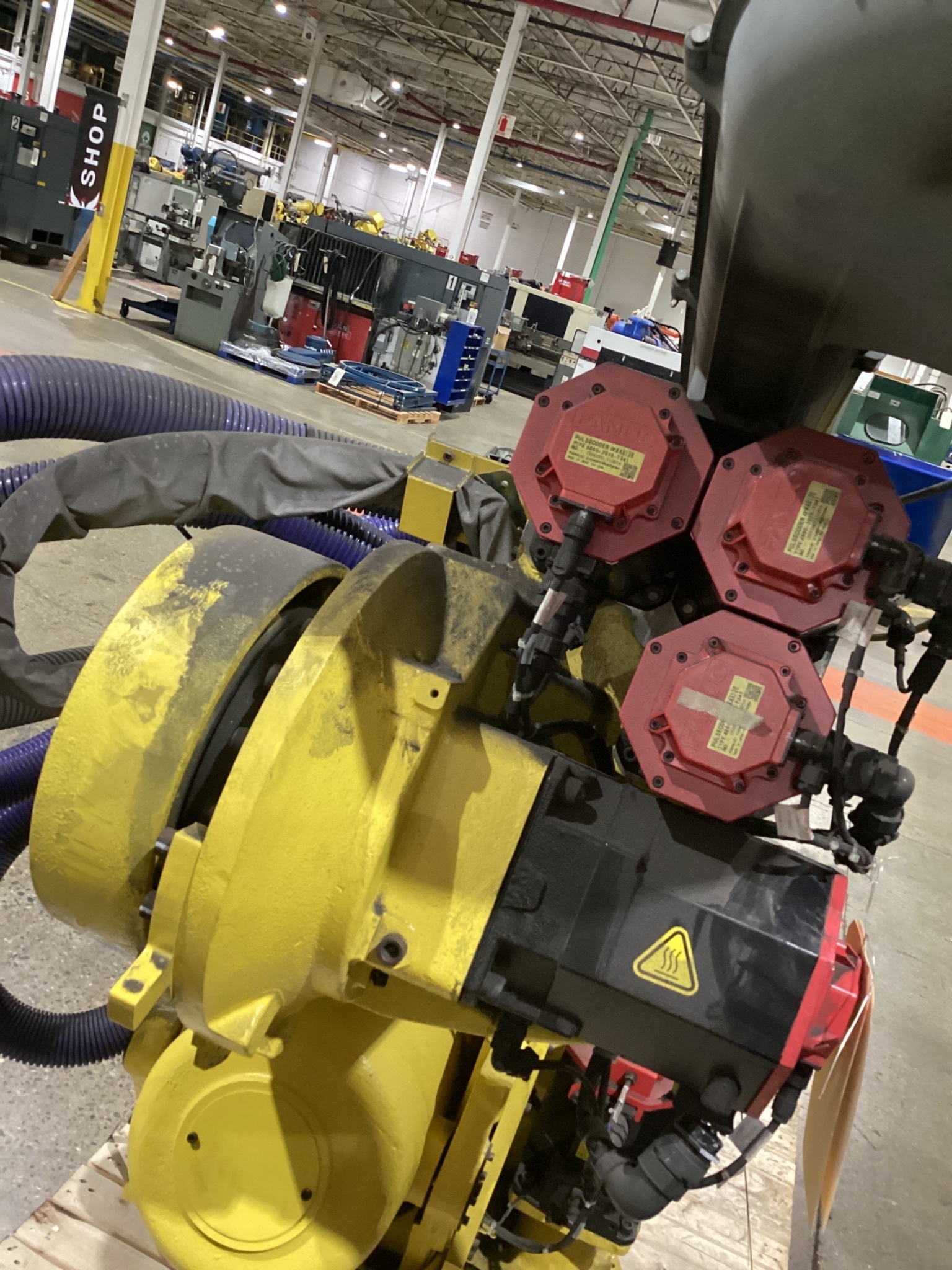 FANUC R-2000iB/165F Complete w/ R-30iA Controls USED 11