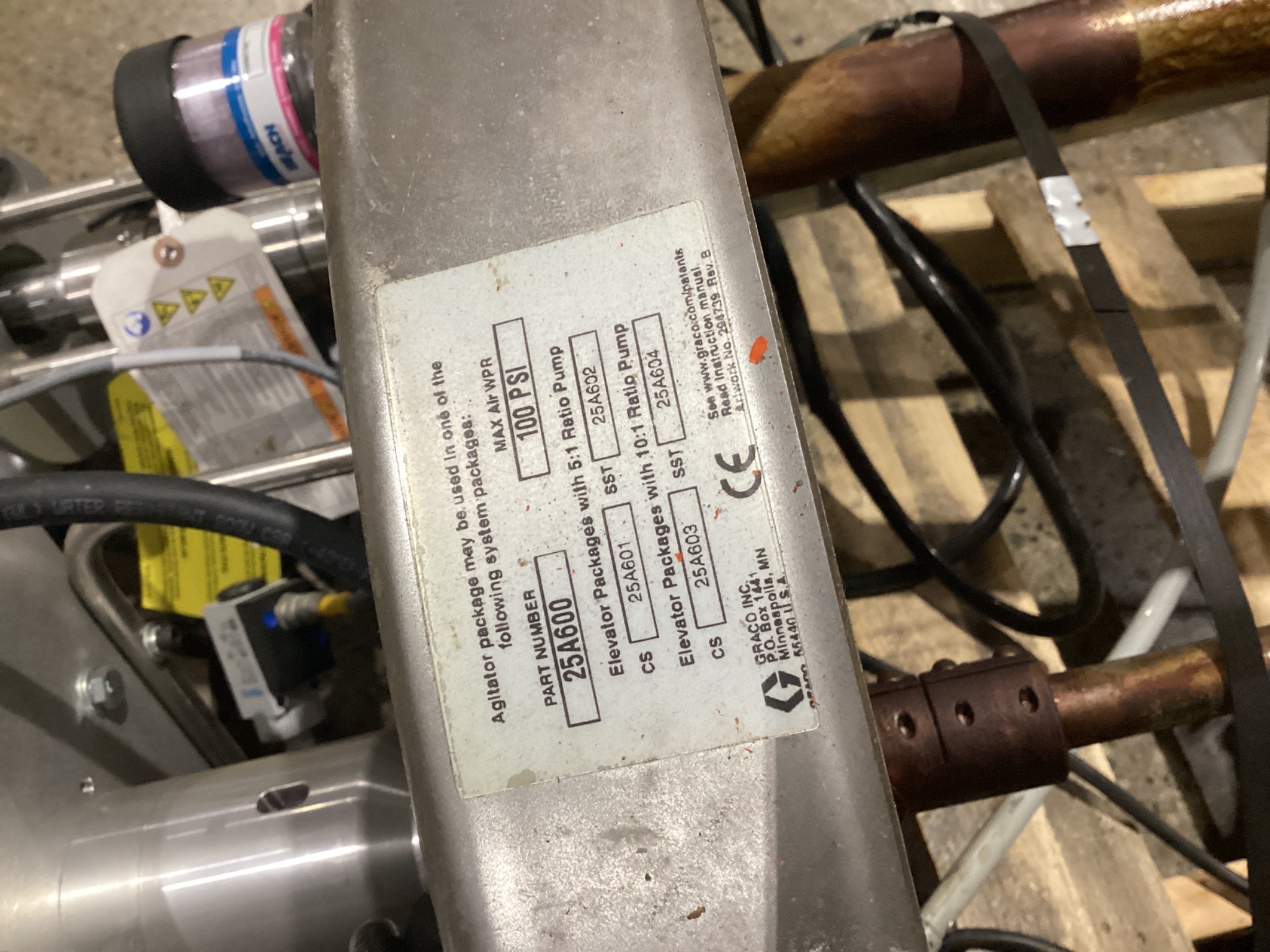 GRACO 25A600 Xtreme-Duty Agitator with Elevator for 55-Gallon Drum USED 5