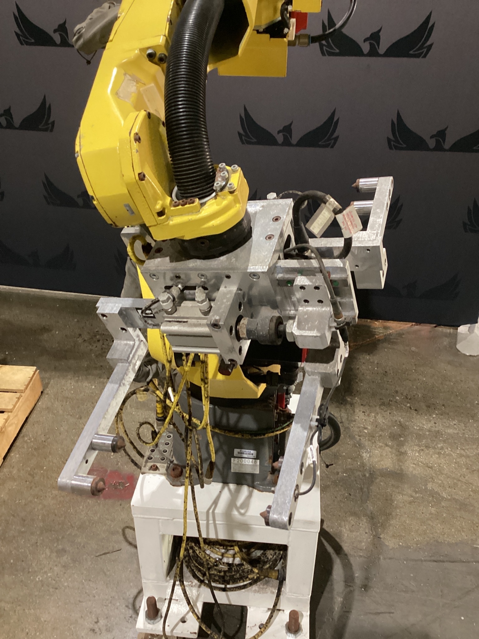 FANUC M-10iA/12 Complete w/ R-30iB Controller USED 7