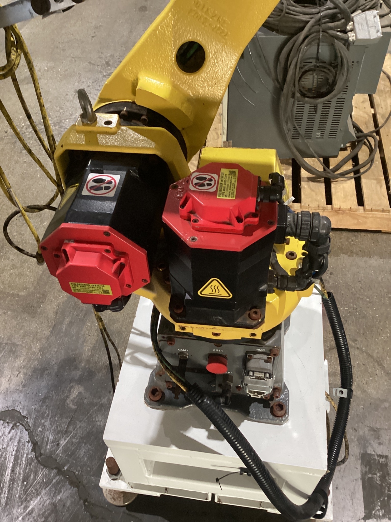 FANUC M-10iA/12 Complete w/ R-30iB Controller USED 8