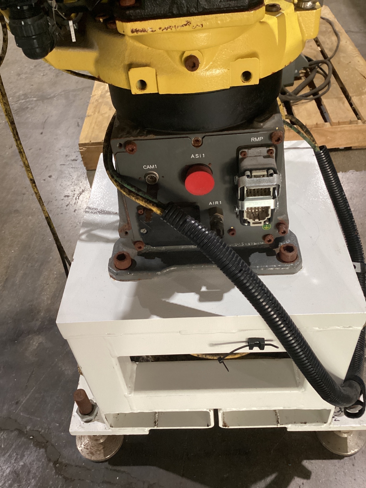 FANUC M-10iA/12 Complete w/ R-30iB Controller USED 9